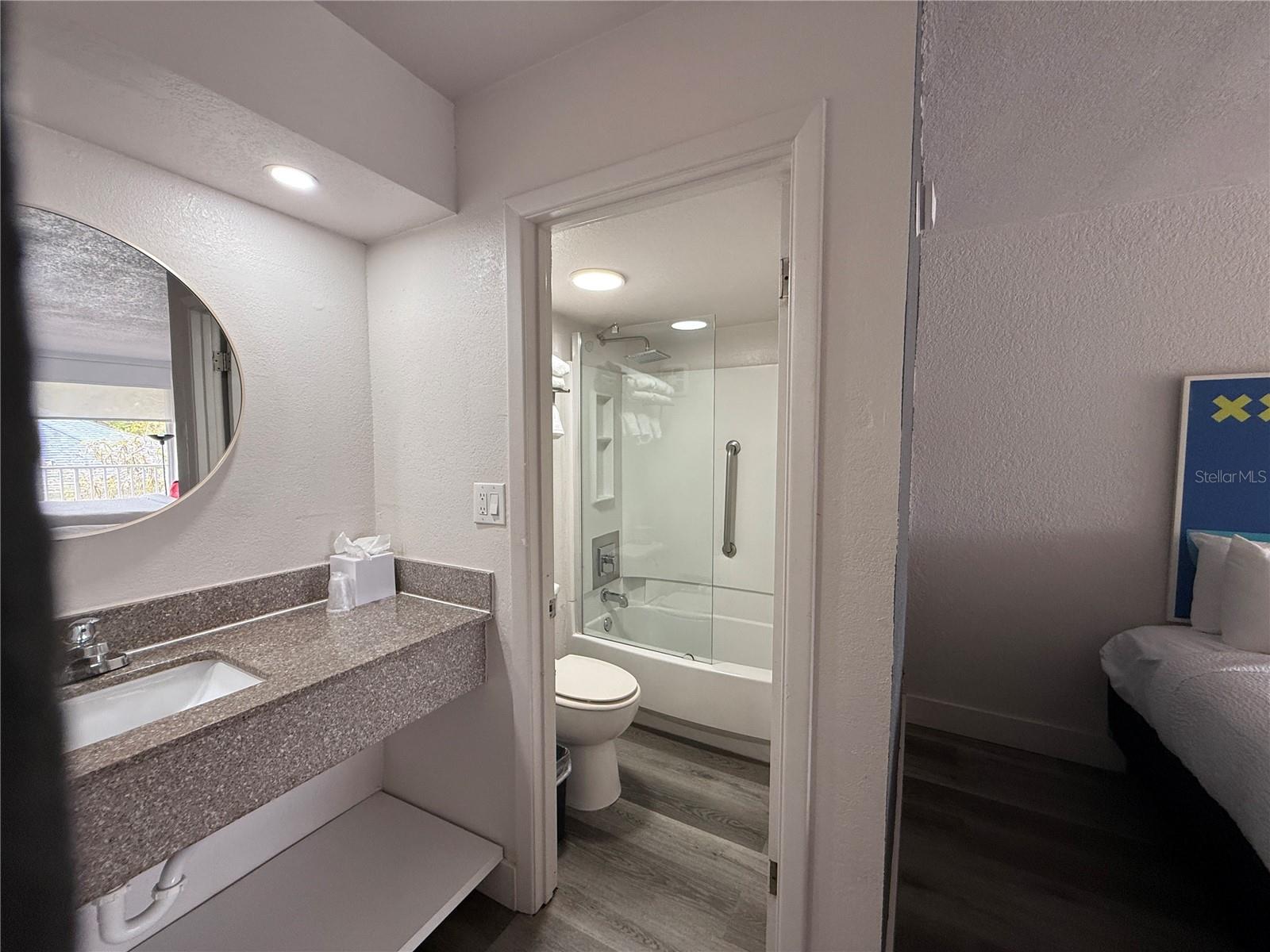 Condo - Hotel at 2930 POLYNESIAN ISLES BLVD #233, KISSIMMEE, photo 7 of 11