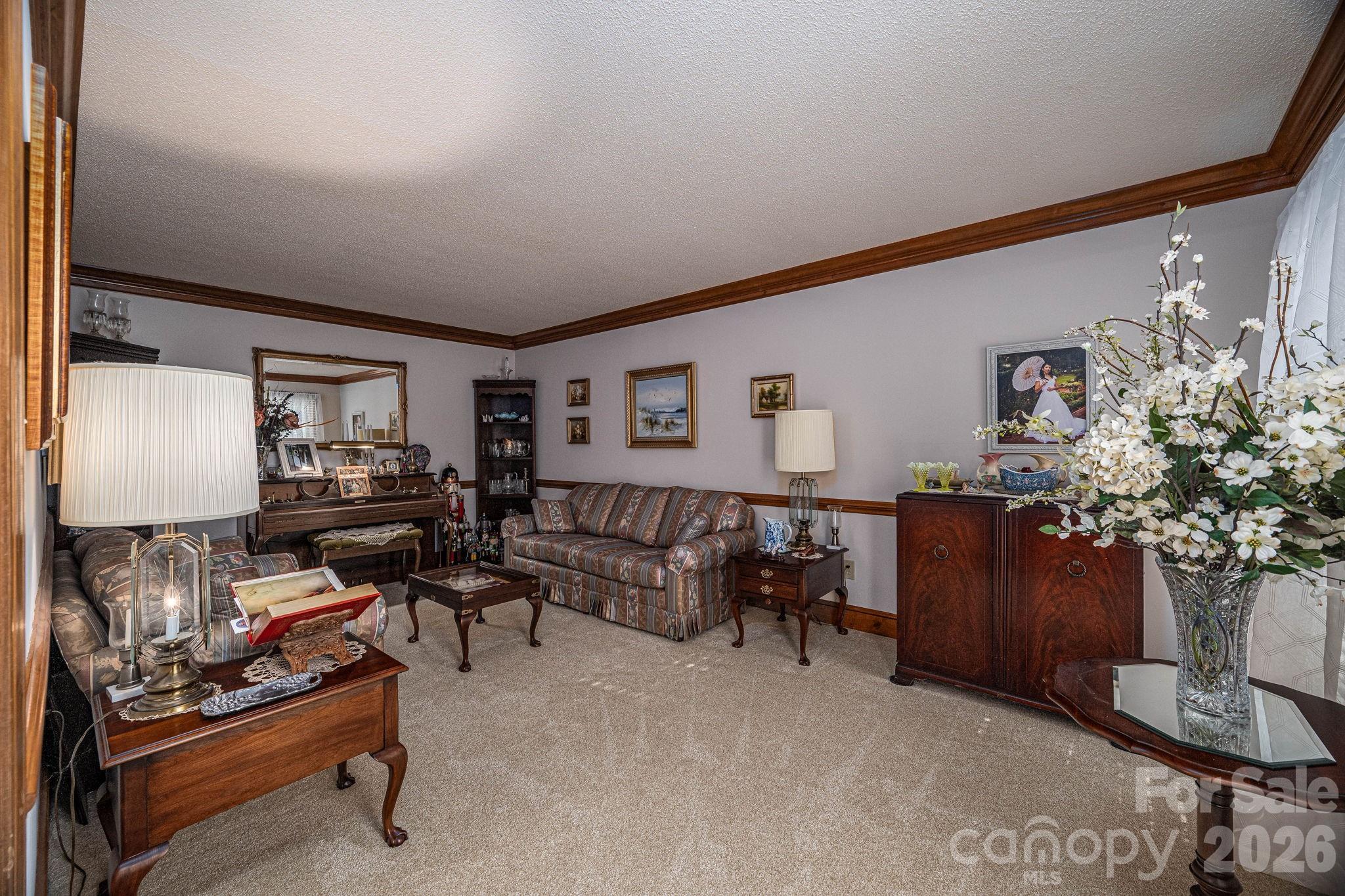 Single Family Residence at 1520 Stableview Drive, Gastonia, photo 8 of 44