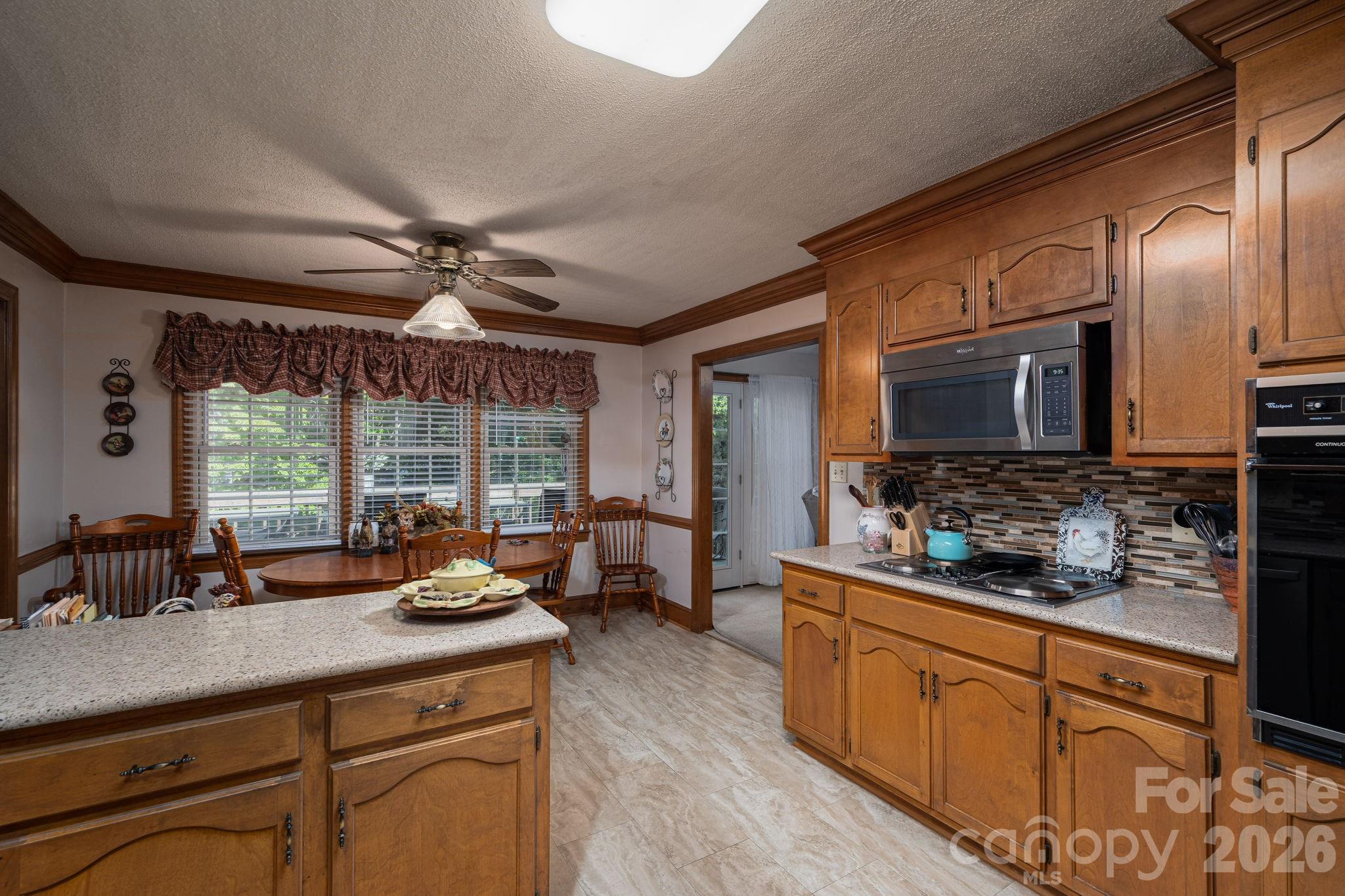 Single Family Residence at 1520 Stableview Drive, Gastonia, photo 13 of 44