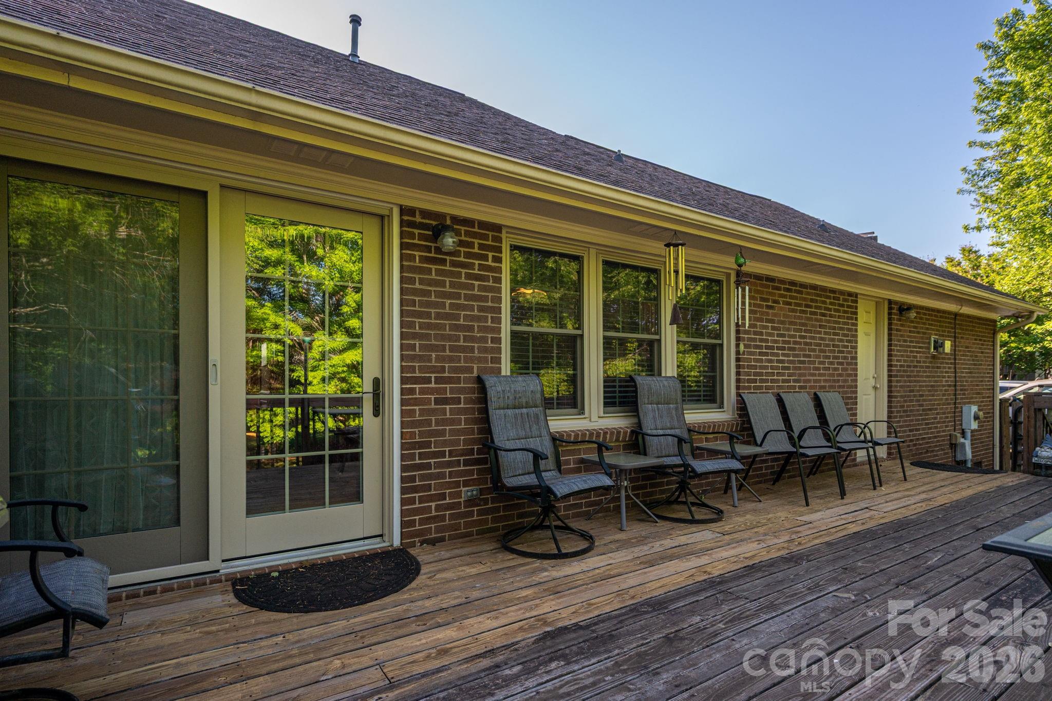 Single Family Residence at 1520 Stableview Drive, Gastonia, photo 35 of 44