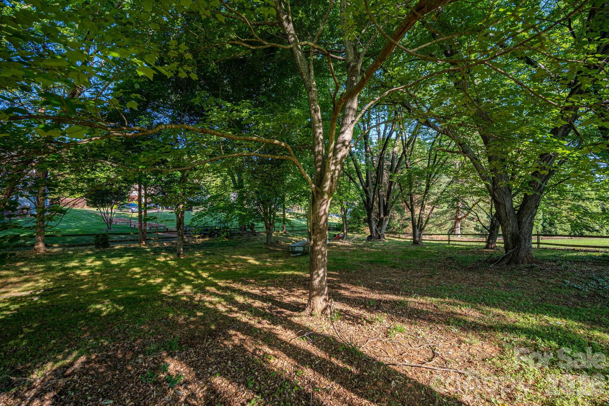 Single Family Residence at 1520 Stableview Drive, Gastonia, photo 38 of 44