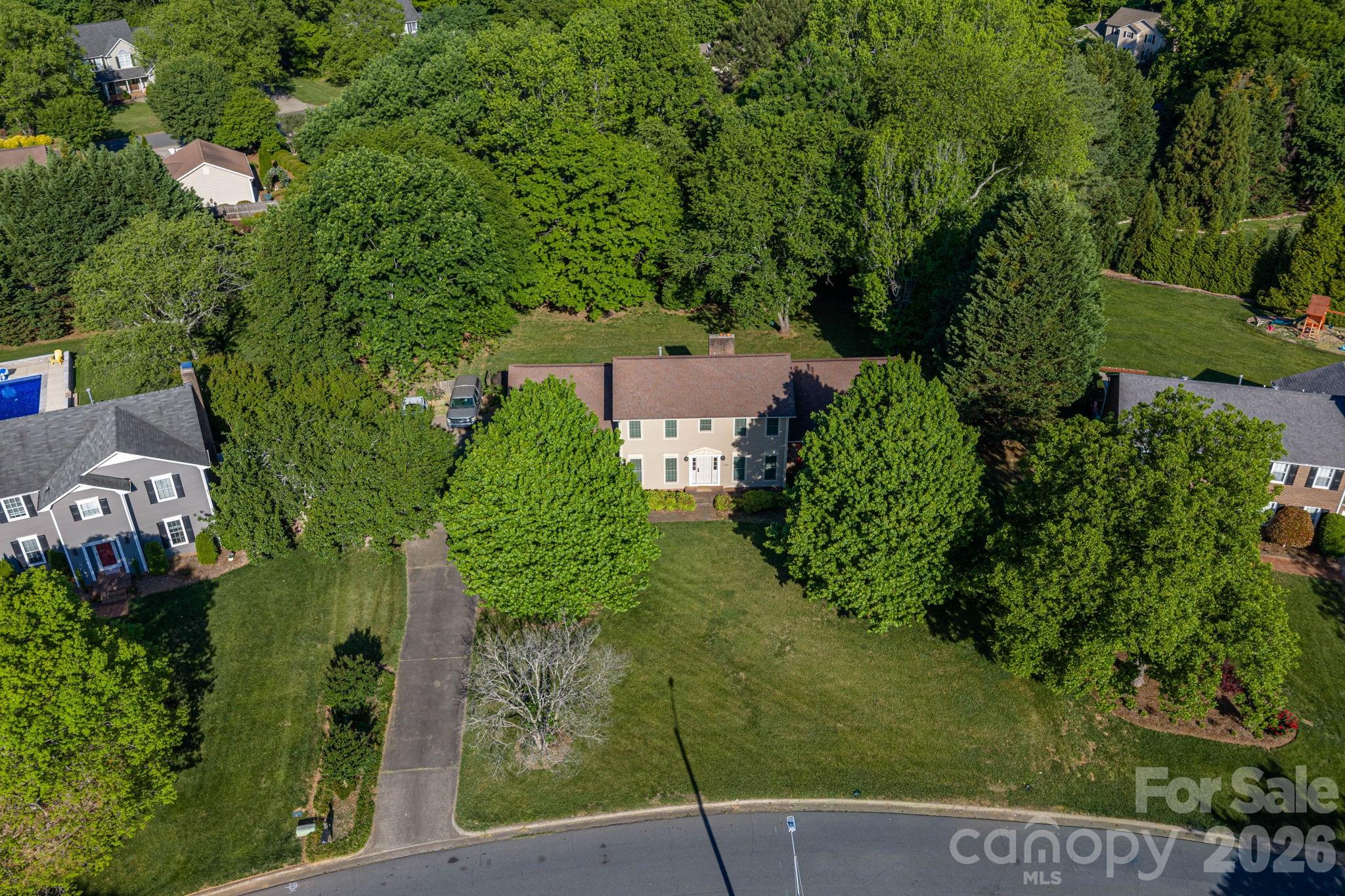 Single Family Residence at 1520 Stableview Drive, Gastonia, photo 41 of 44