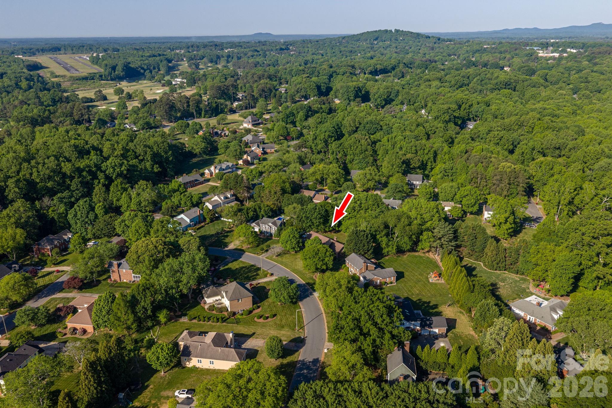 Single Family Residence at 1520 Stableview Drive, Gastonia, photo 43 of 44