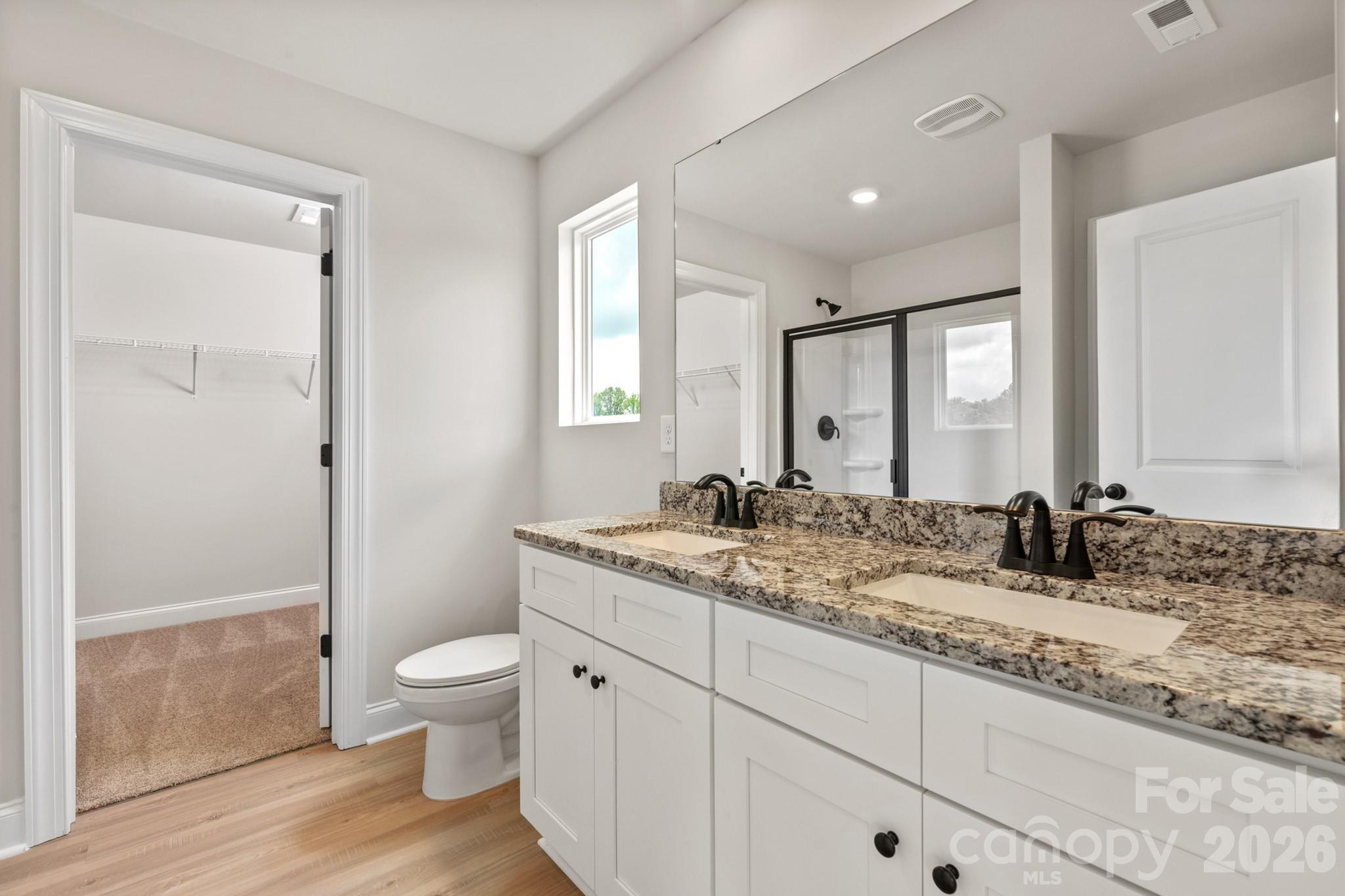 Single Family Residence at 810 Willow Estates Drive, Shelby, photo 8 of 17