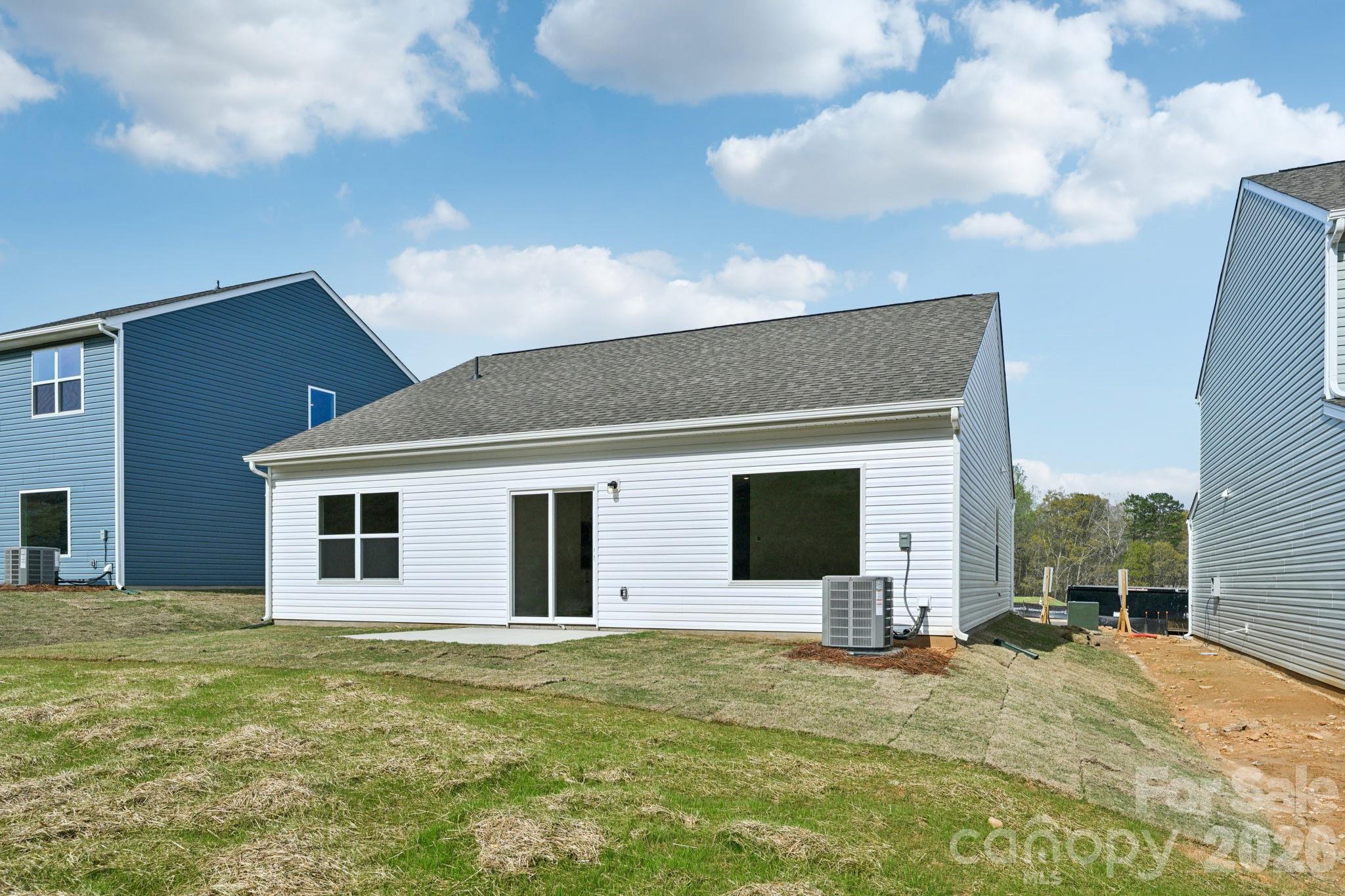 Single Family Residence at 800 Willow Estates Drive, Shelby, photo 5 of 34