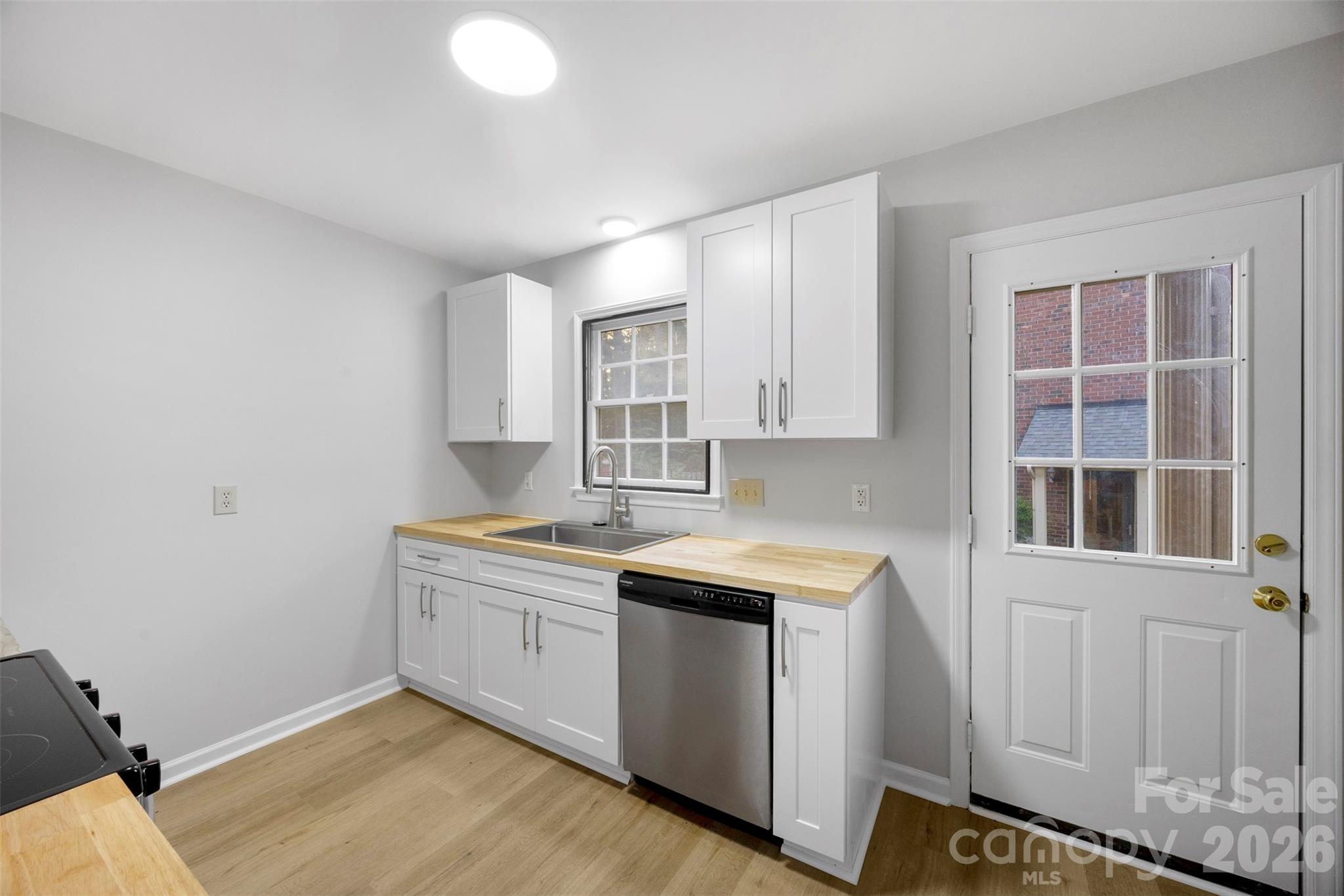 Condominium at 809 Jamestown Drive, Gastonia, photo 10 of 26