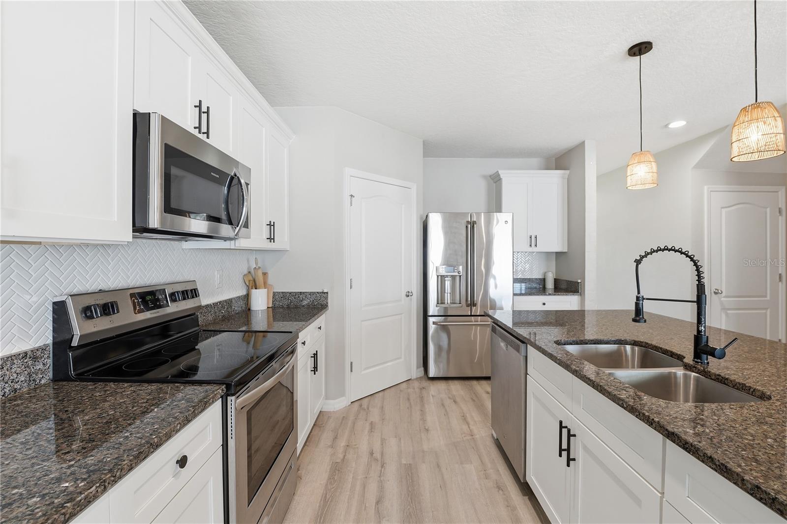 Single Family Residence at 1895 GREEN DRAGON DR, ST CLOUD, photo 12 of 53