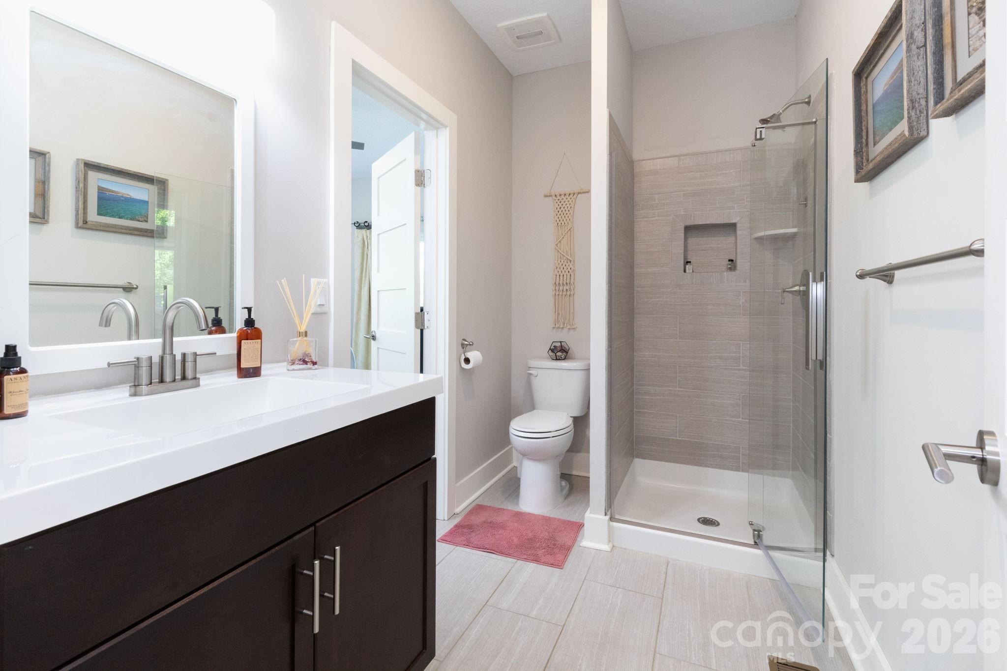 Main Level Bathroom - 36 Spy Pointe Lane, Fletcher