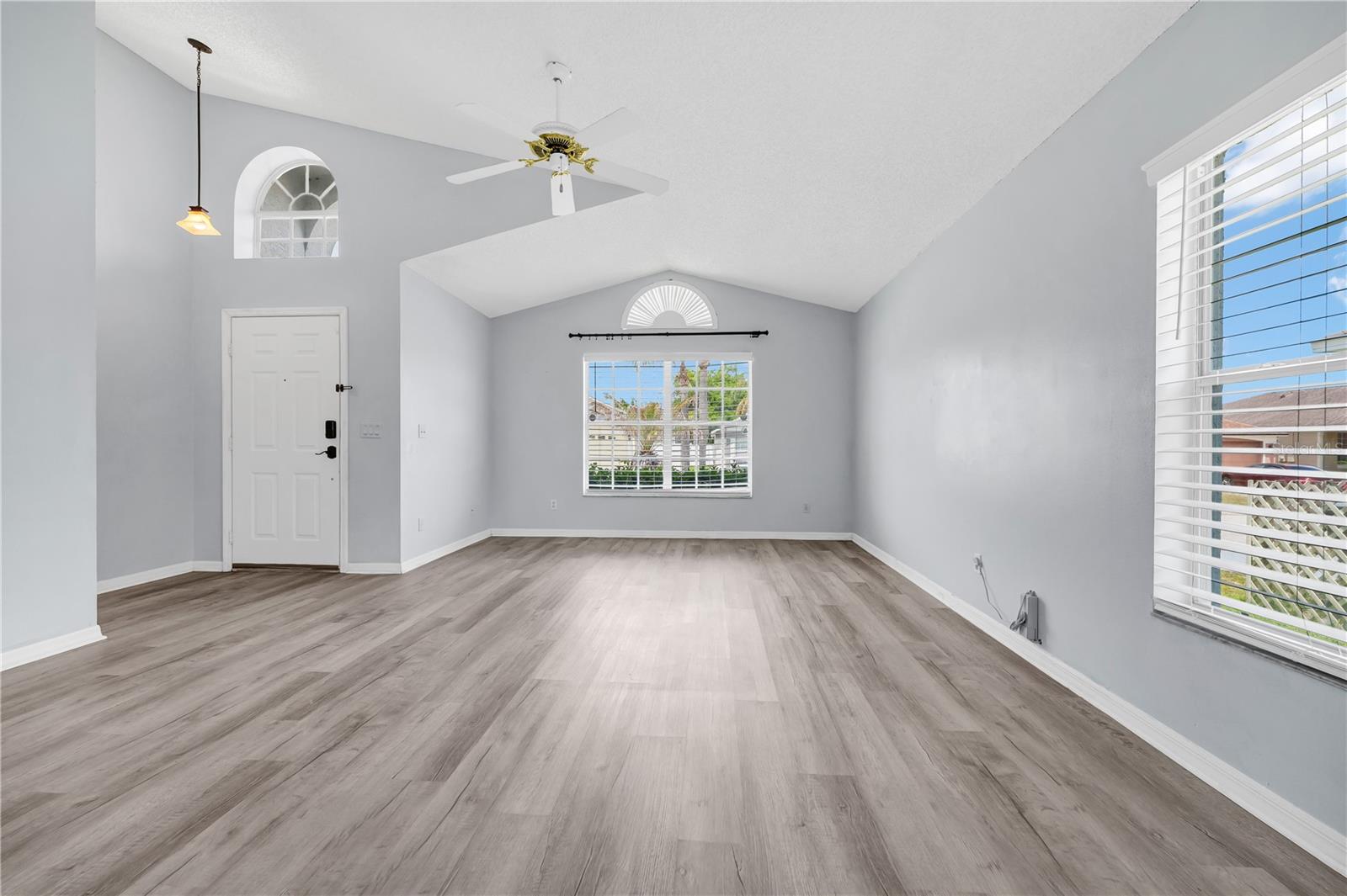 Single Family Residence at 515 LAKE DAVENPORT BLVD, DAVENPORT, photo 2 of 32