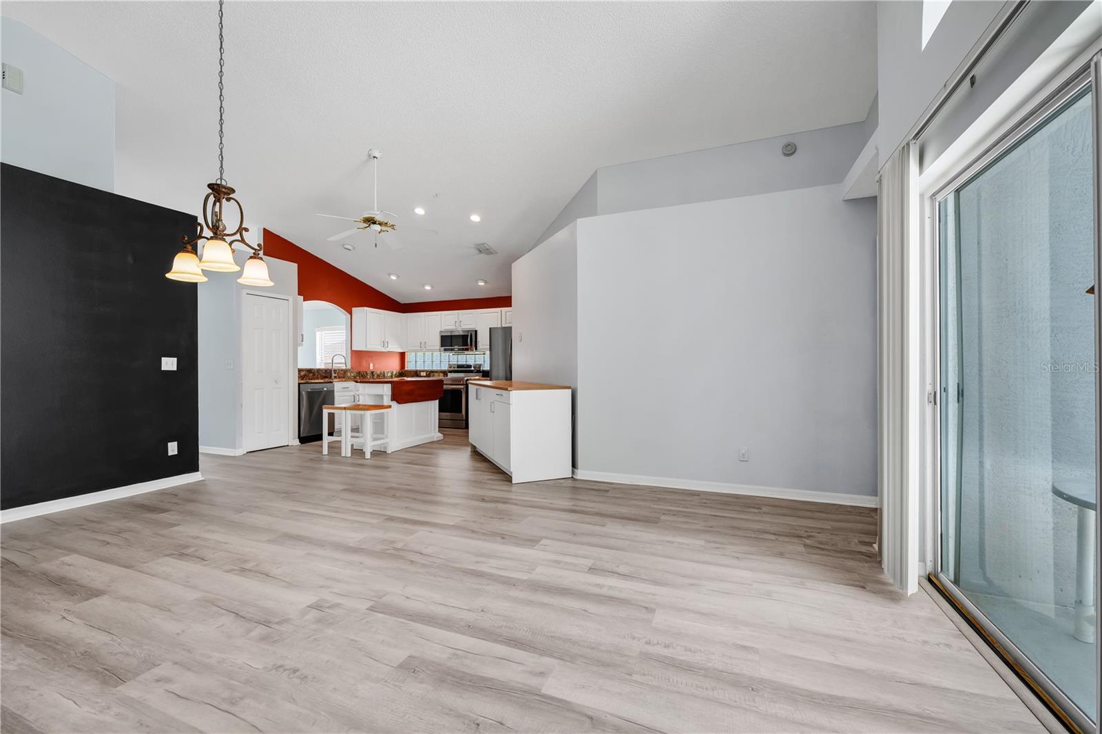 Single Family Residence at 515 LAKE DAVENPORT BLVD, DAVENPORT, photo 14 of 32
