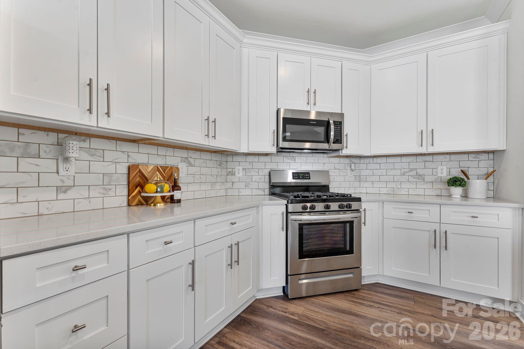 Townhouse at 6211 Nandina Drive, Harrisburg, photo 7 of 46