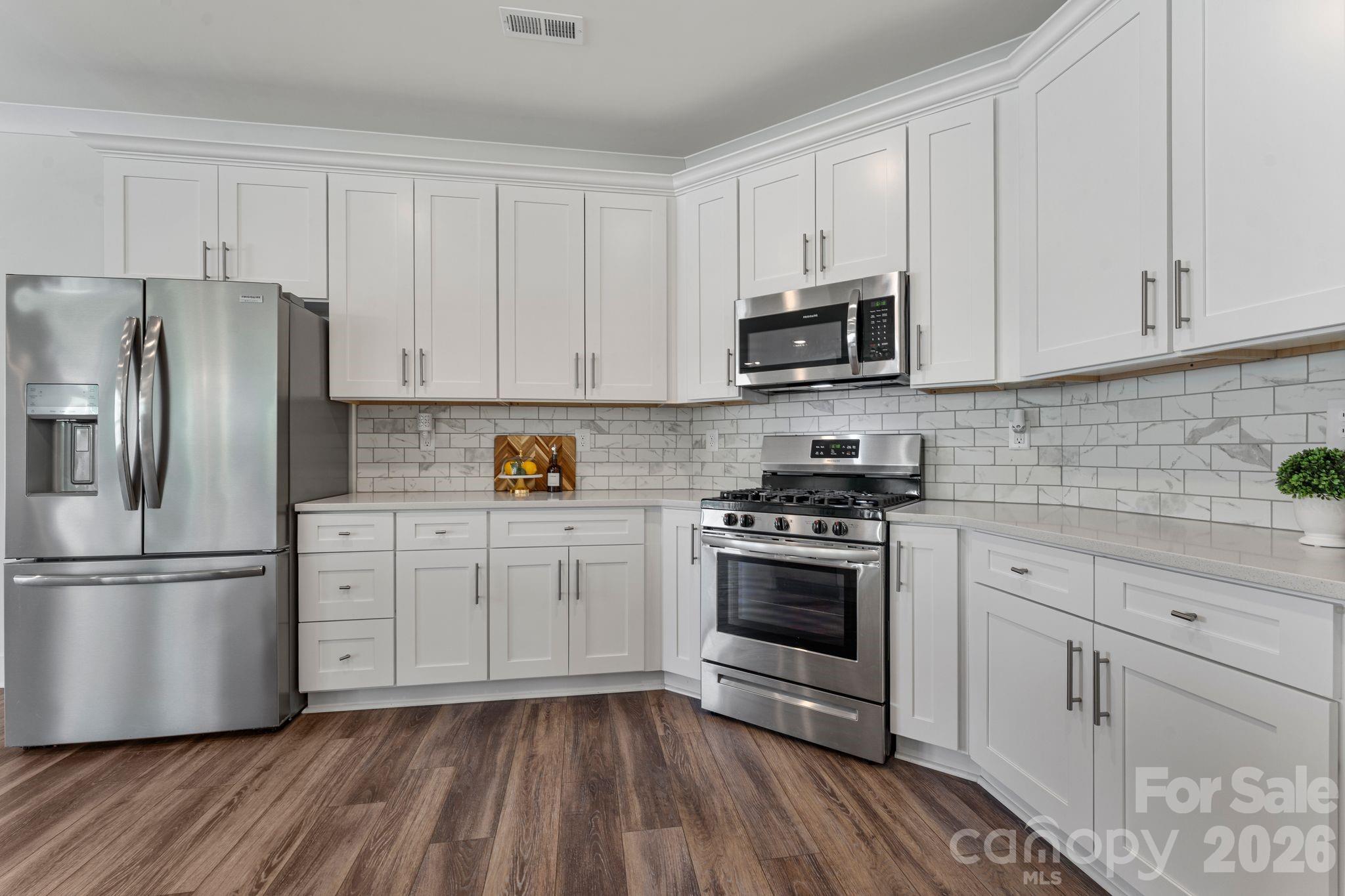 Townhouse at 6211 Nandina Drive, Harrisburg, photo 10 of 46