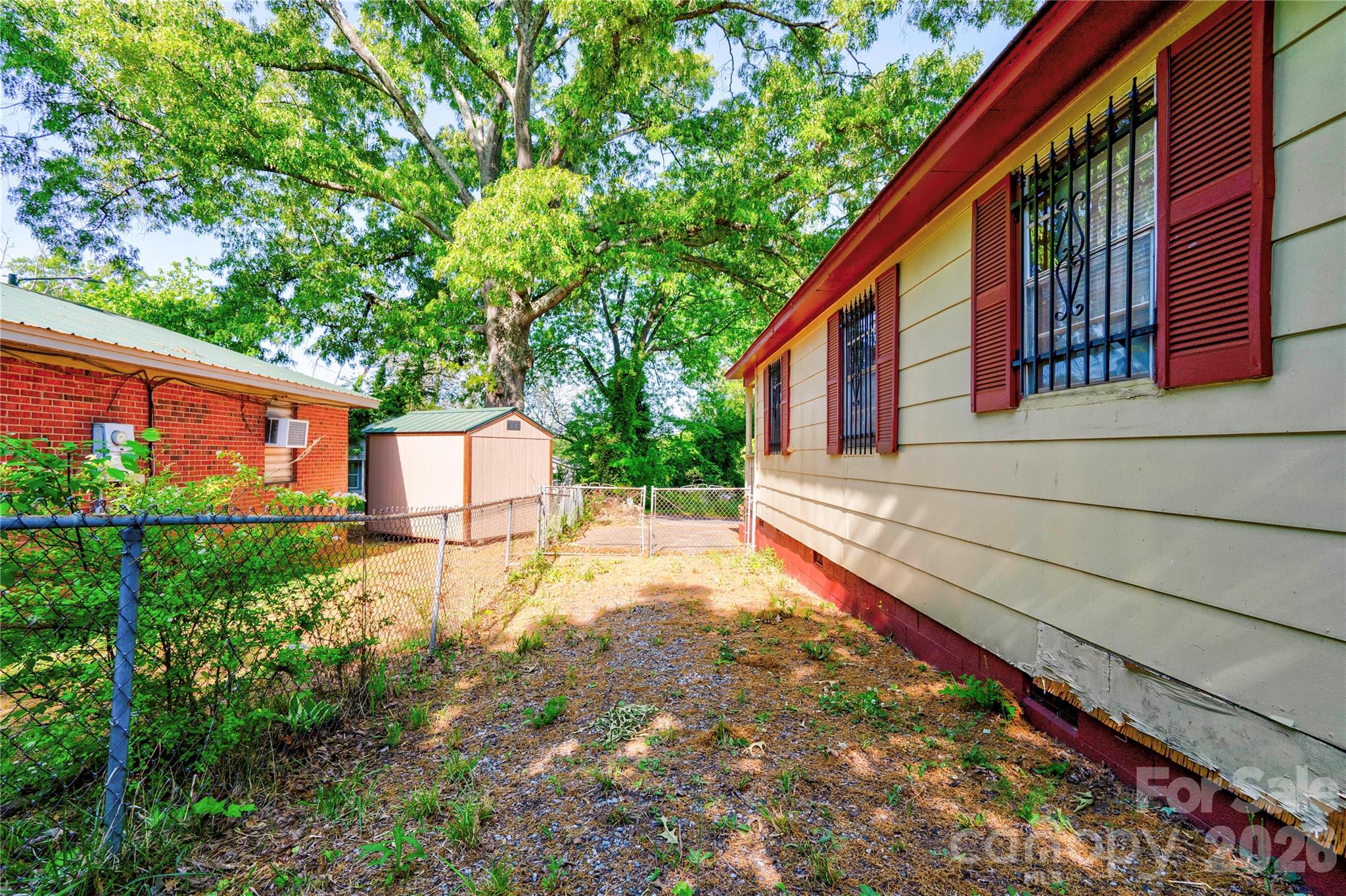 Single Family Residence at 804 Tenda Place, Shelby, photo 5 of 21