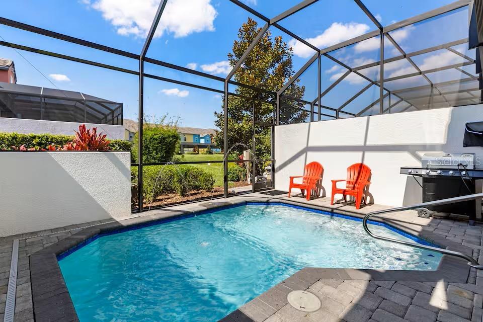 Townhouse at 313 CAPTIVA DR, DAVENPORT, photo 24 of 41