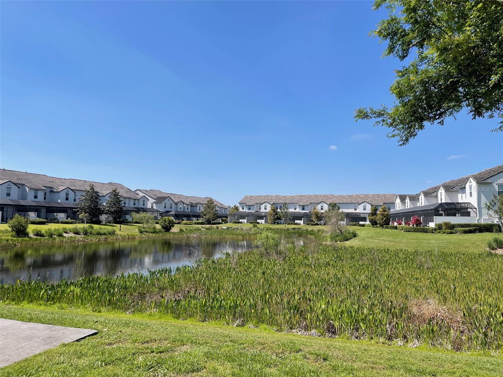 Townhouse at 313 CAPTIVA DR, DAVENPORT, photo 28 of 41