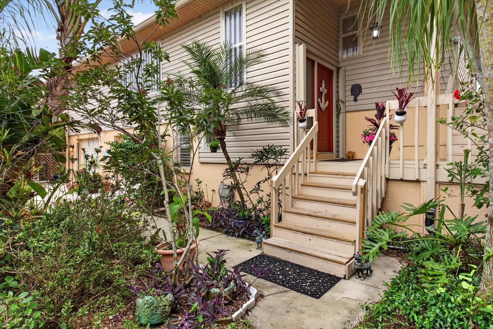 Single Family Residence at 4190 STROMBUS RD, VENICE, photo 9 of 50