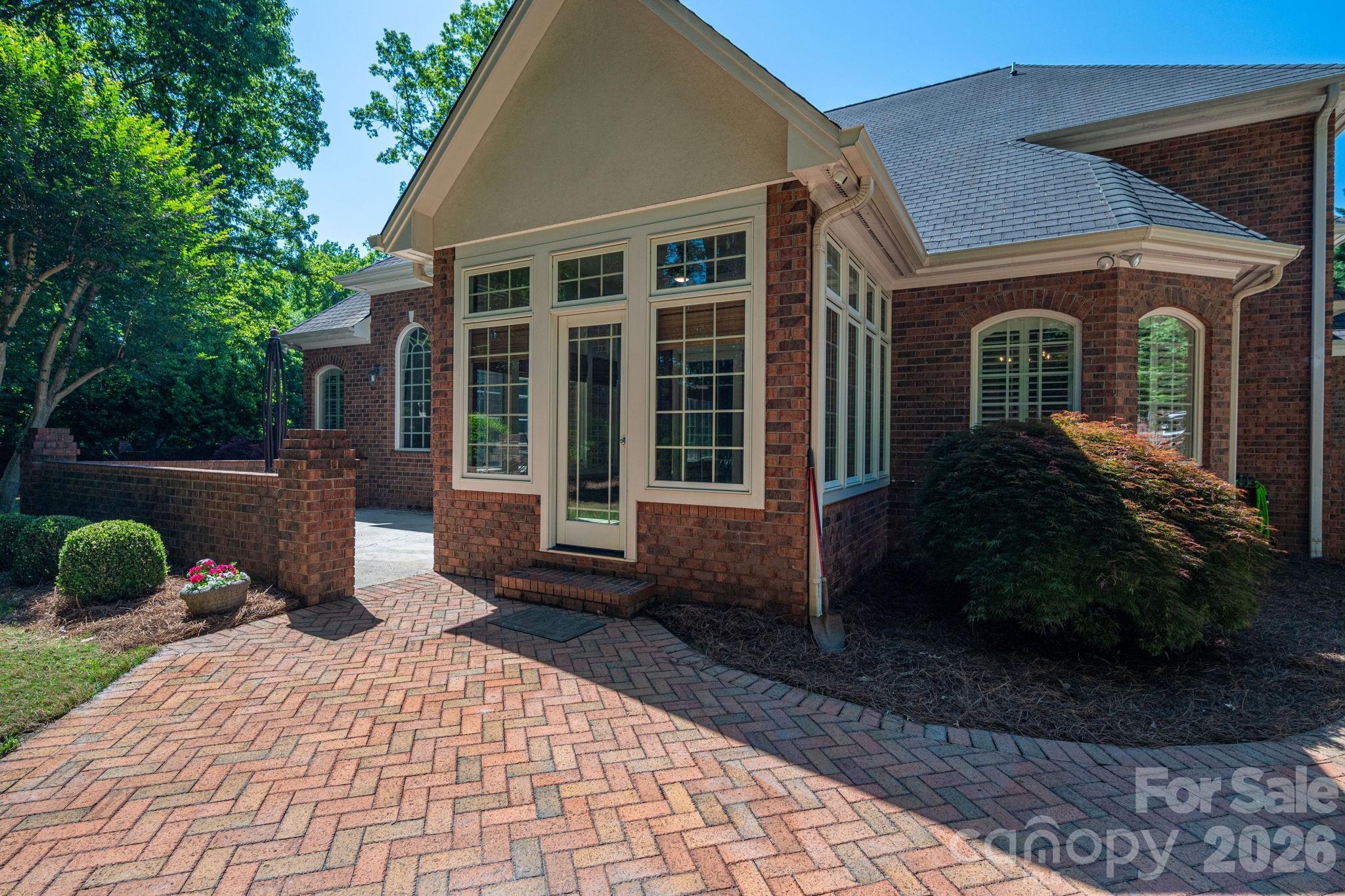 Single Family Residence at 110 Elizabeth Court, Mount Holly, photo 10 of 47