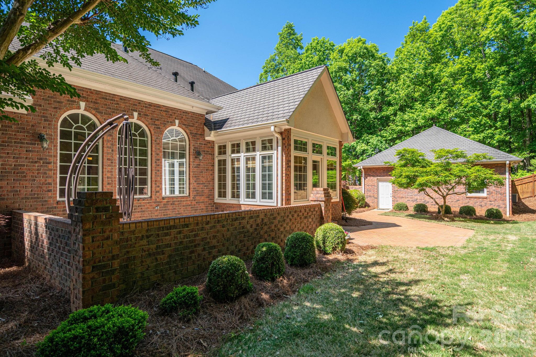 Single Family Residence at 110 Elizabeth Court, Mount Holly, photo 12 of 47