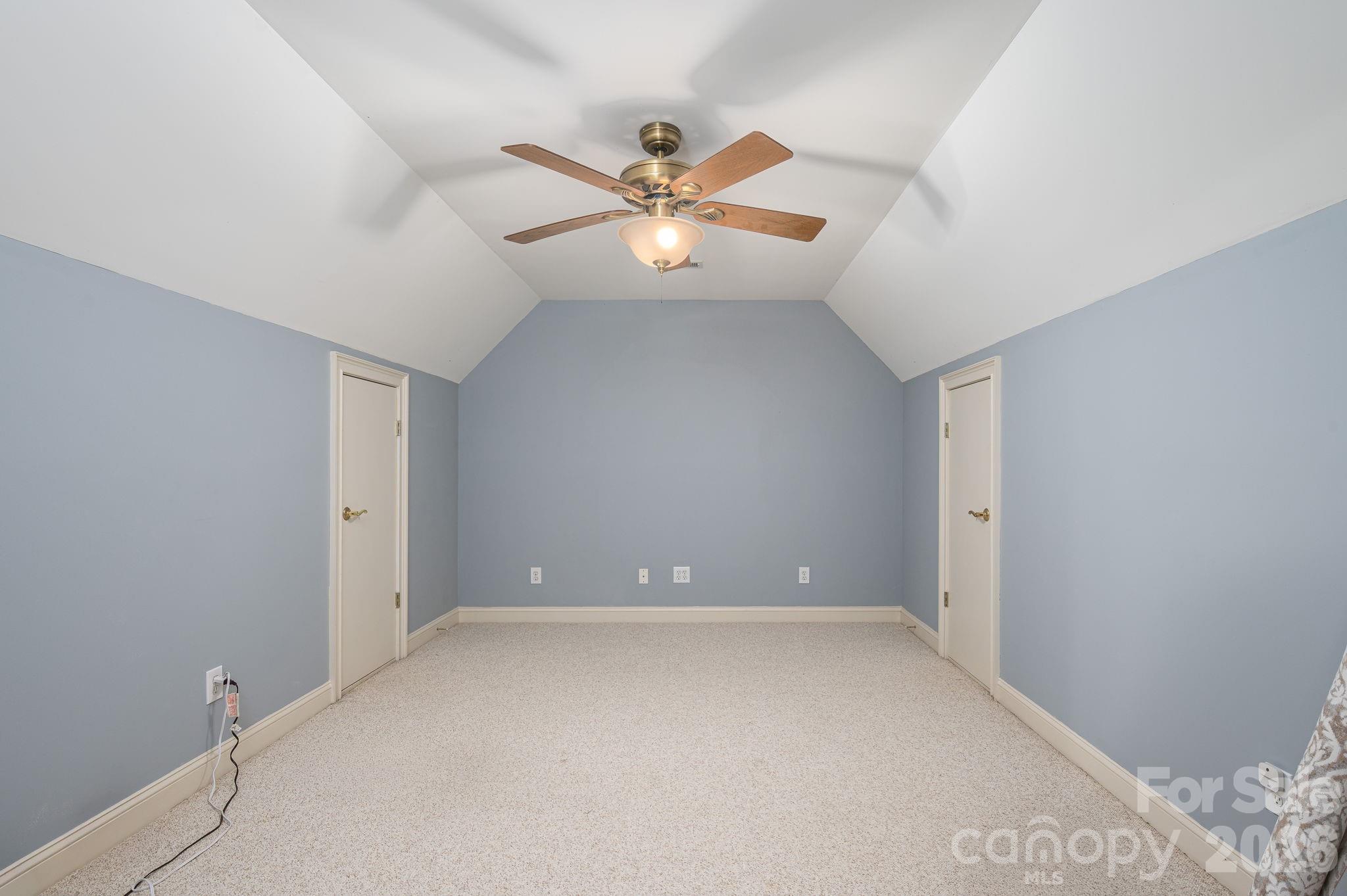 Bonus/Den - 110 Elizabeth Court, Mount Holly