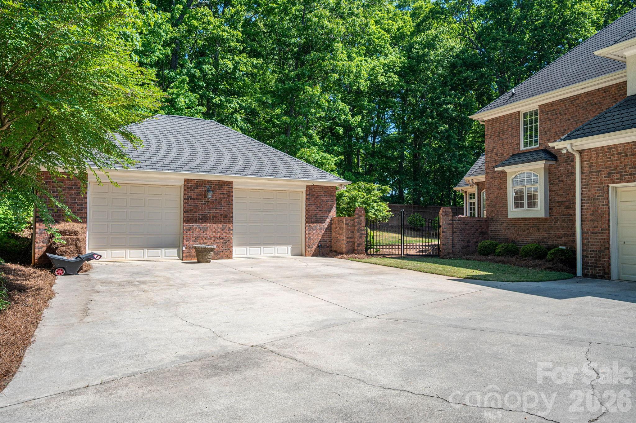 Single Family Residence at 110 Elizabeth Court, Mount Holly, photo 2 of 47