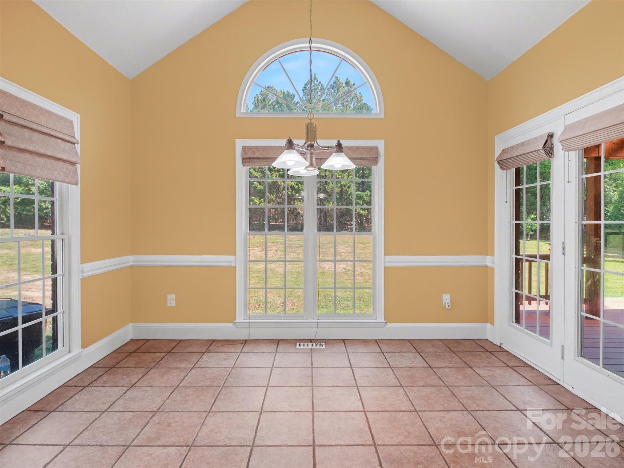 Single Family Residence at 6021 Havencrest Court NW, Concord, photo 11 of 44