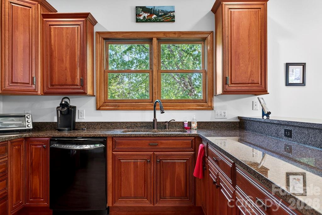 Single Family Residence at 24 Triple Fairways Drive, Hendersonville, photo 12 of 45