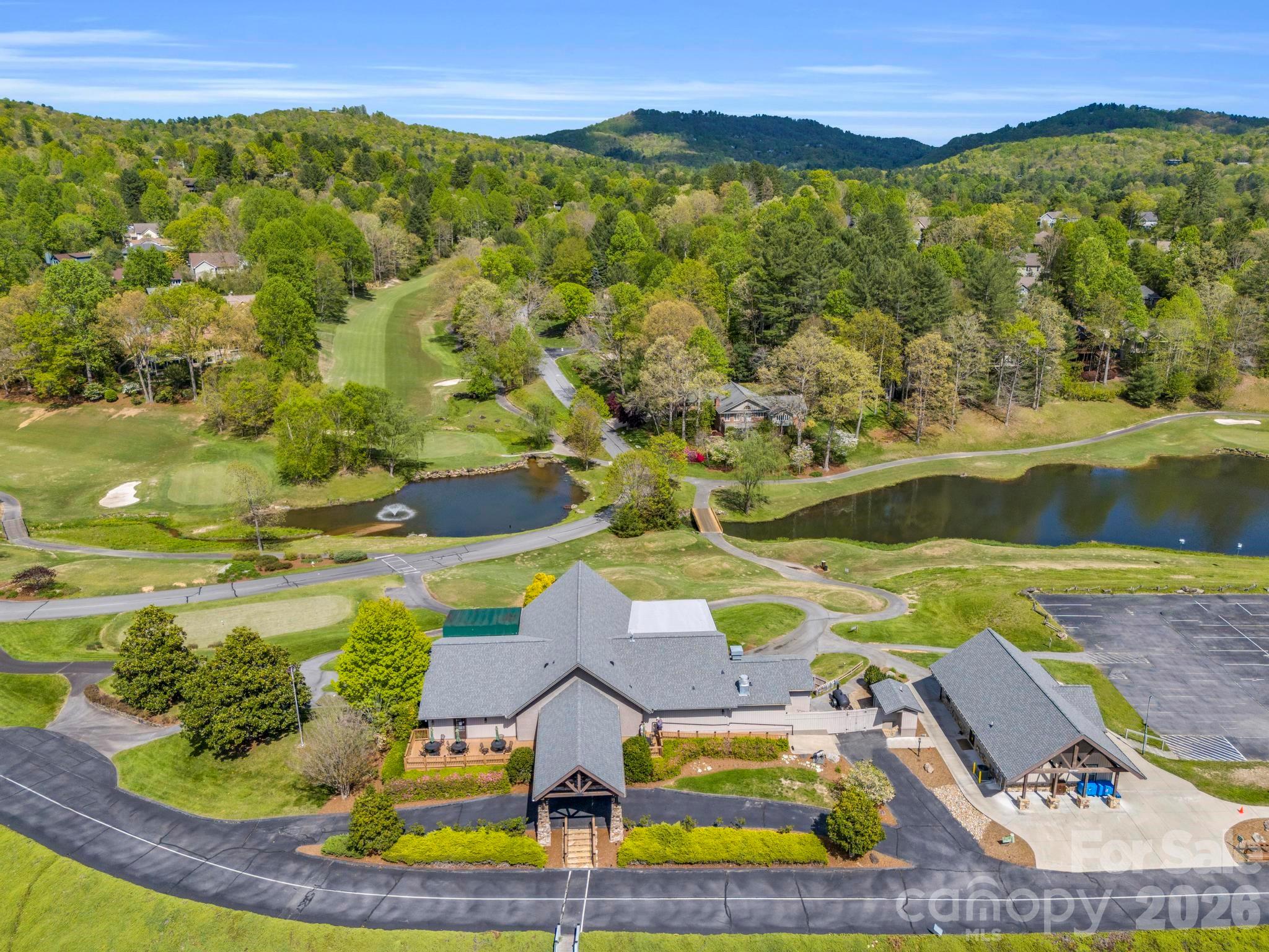 Single Family Residence at 24 Triple Fairways Drive, Hendersonville, photo 37 of 45