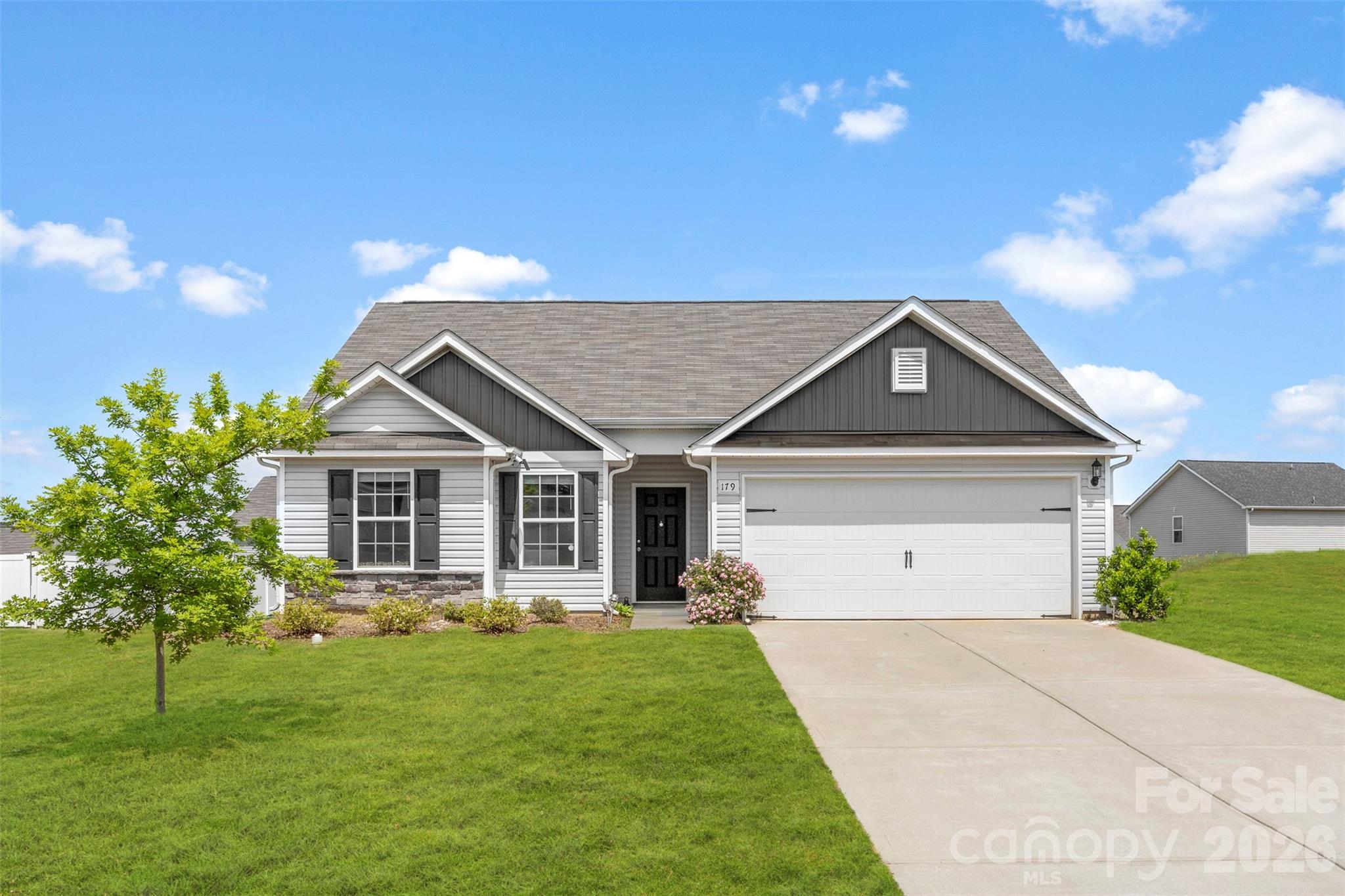 Single Family Residence at 179 Rosedale Street, Kings Mountain, photo 2 of 28