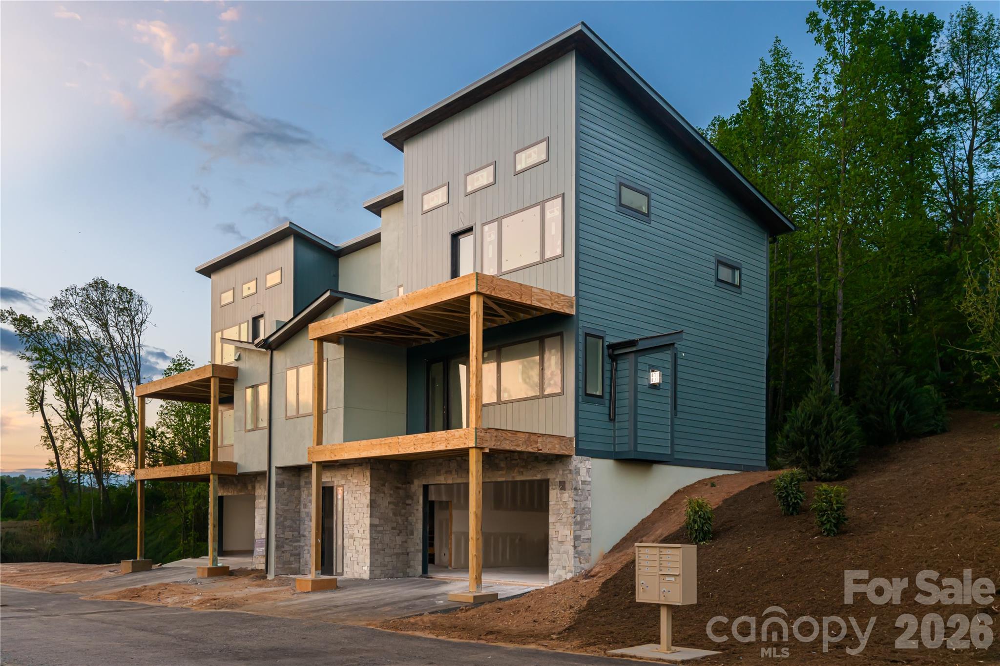 Front elevation - 611 Storybook Villas Trail, Asheville