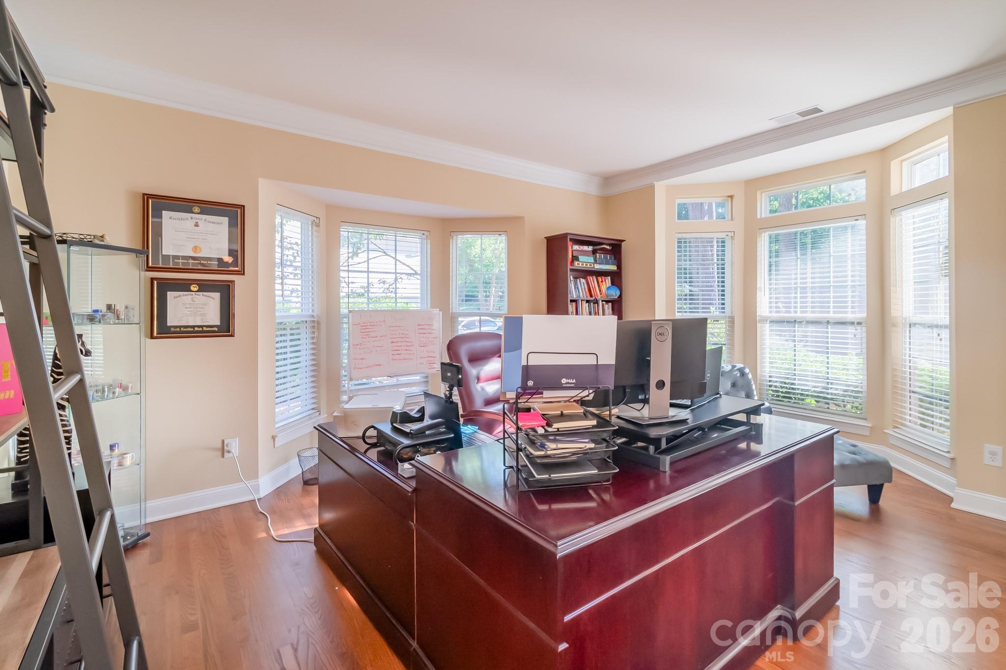 Single Family Residence at 124 Whiterock Drive, Mount Holly, photo 9 of 47