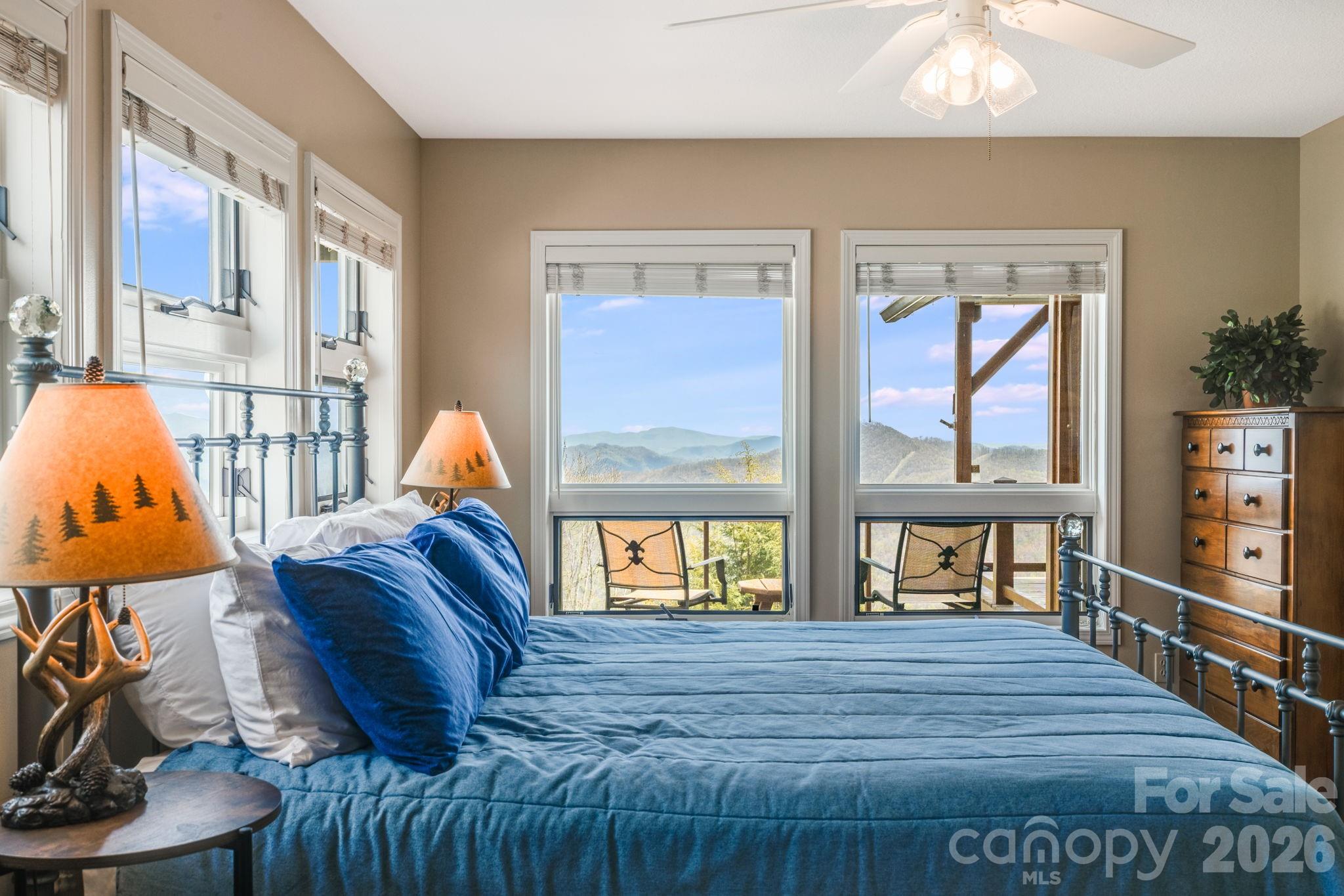 Amazing Views - 234 Upper Lookout Drive, Mars Hill