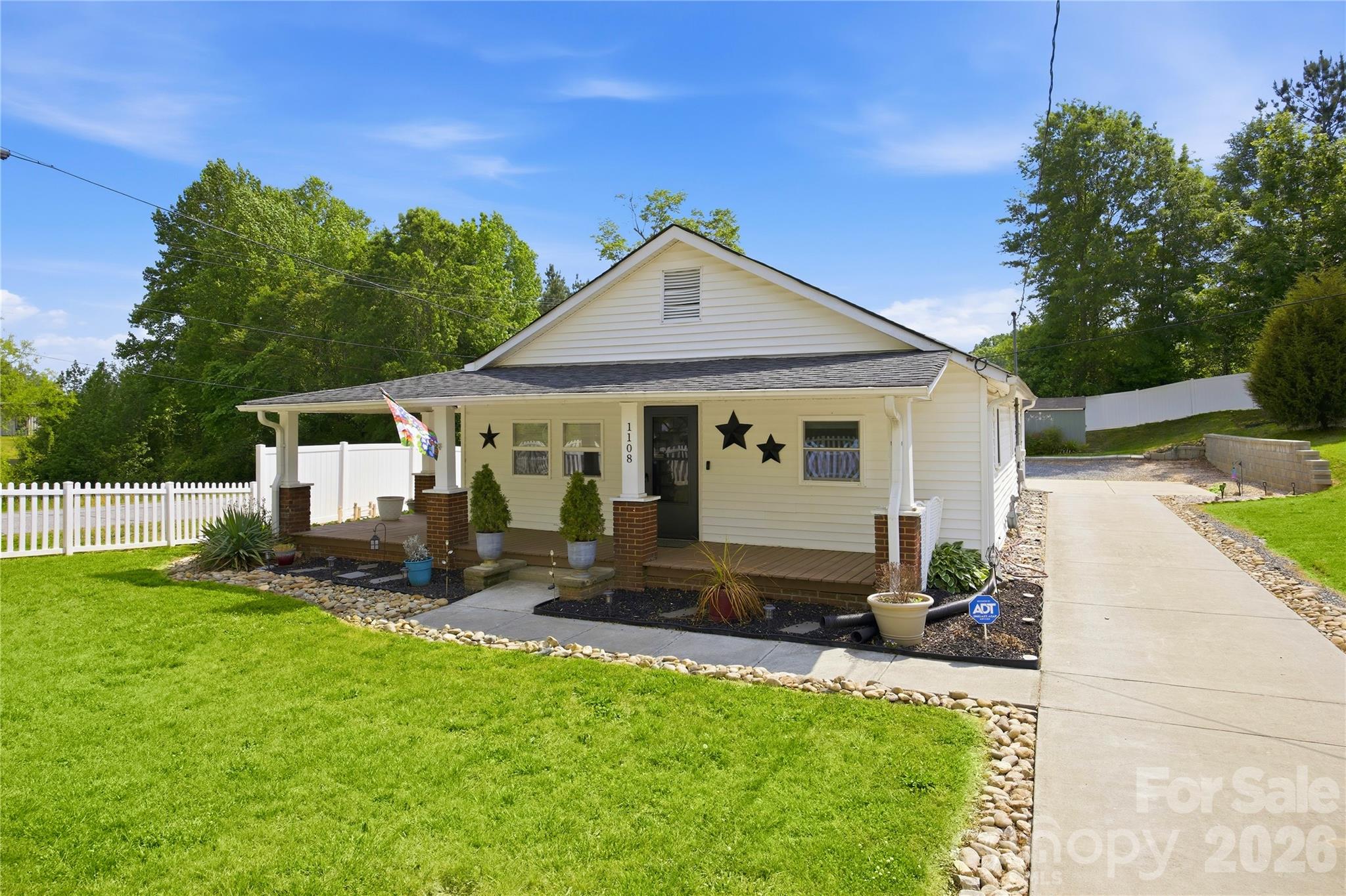 Expansive Corner Lot - 1108 Skyland Street, Kannapolis