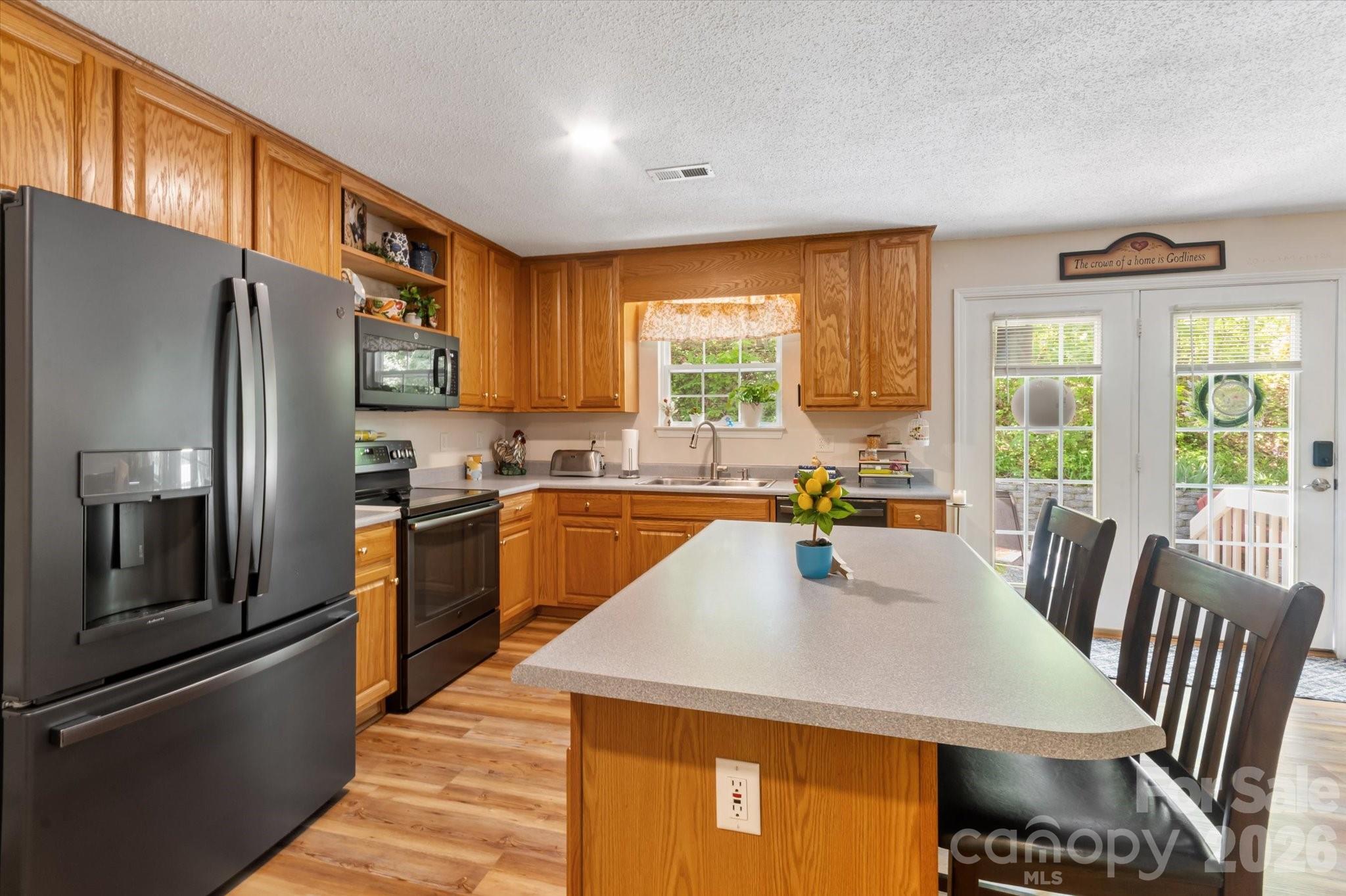 Single Family Residence at 12 Hutchinson Woods, Fletcher, photo 11 of 37