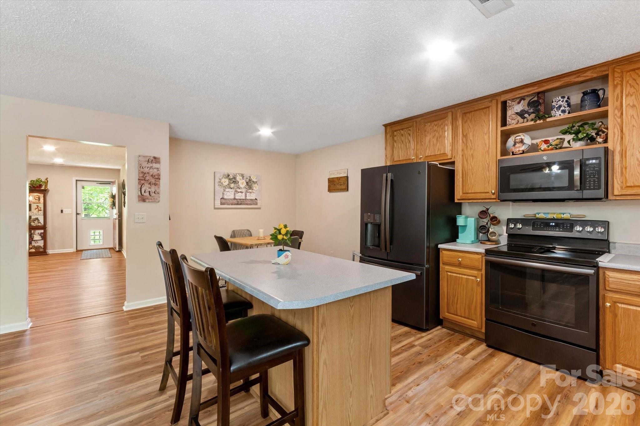 Single Family Residence at 12 Hutchinson Woods, Fletcher, photo 14 of 37