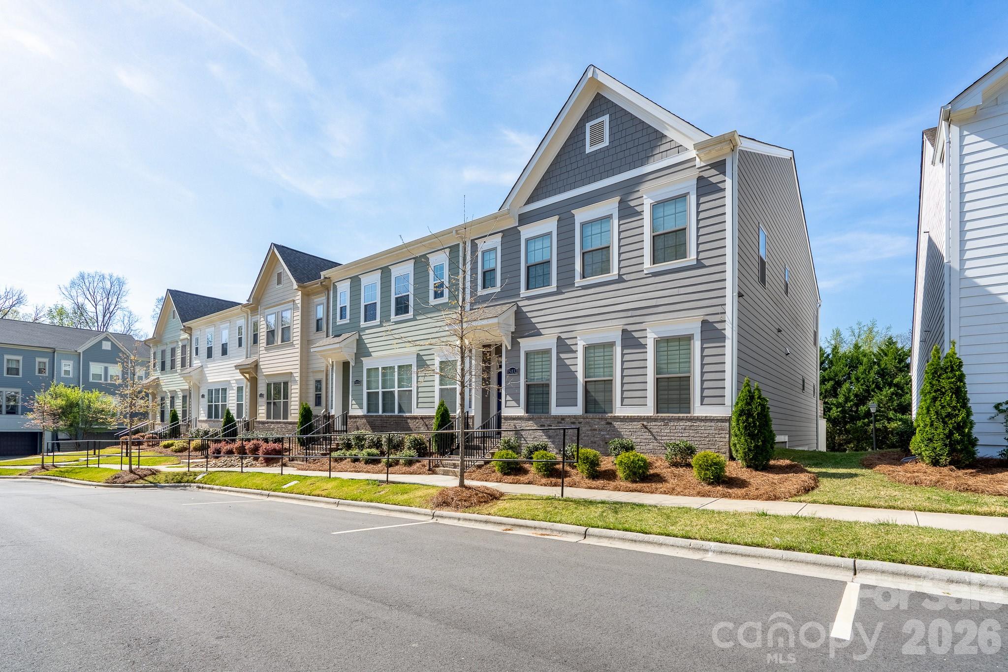 End unit - 15132 Rocky Bluff Loop, Davidson