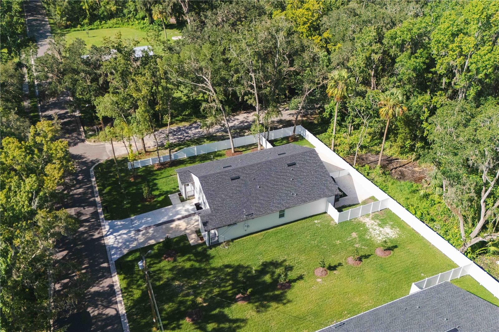 Duplex at 192-194 S LEMON AVE, BROOKSVILLE, photo 36 of 53