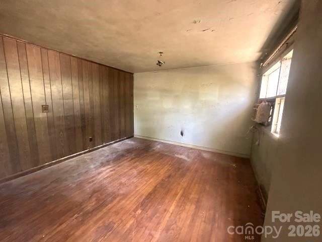 Single Family Residence at 803 Jackson Street, Kings Mountain, photo 2 of 16