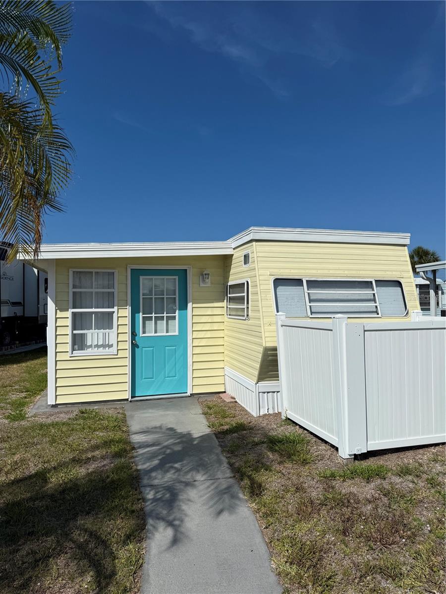 1475 FLAMINGO DR #117