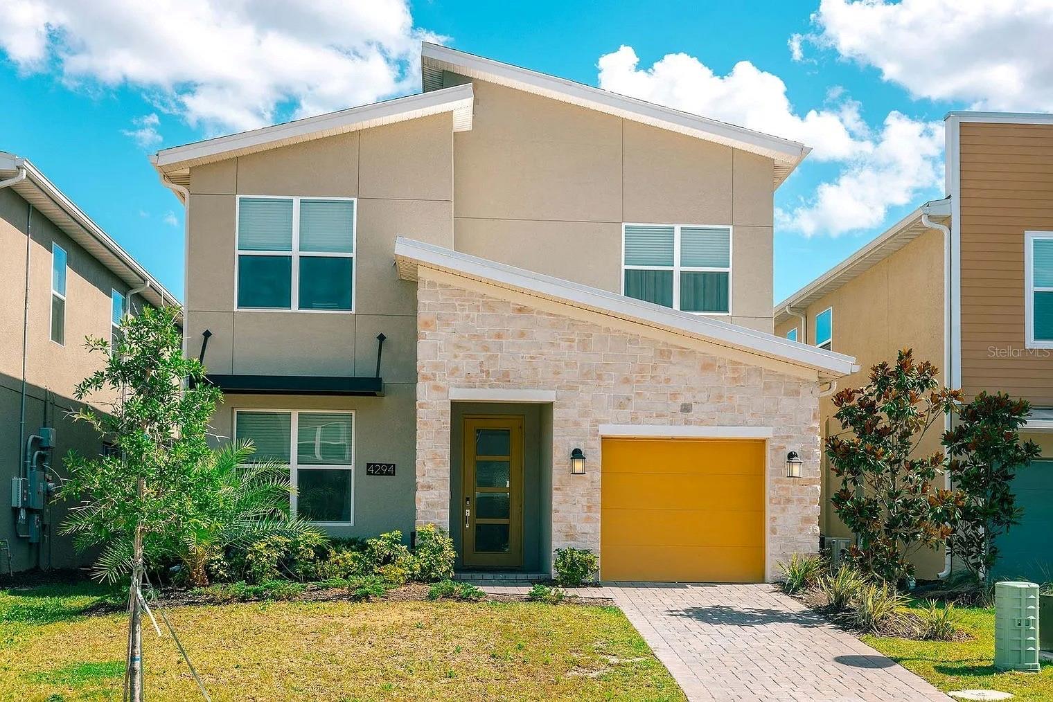 4294 PARAGRAPH DR