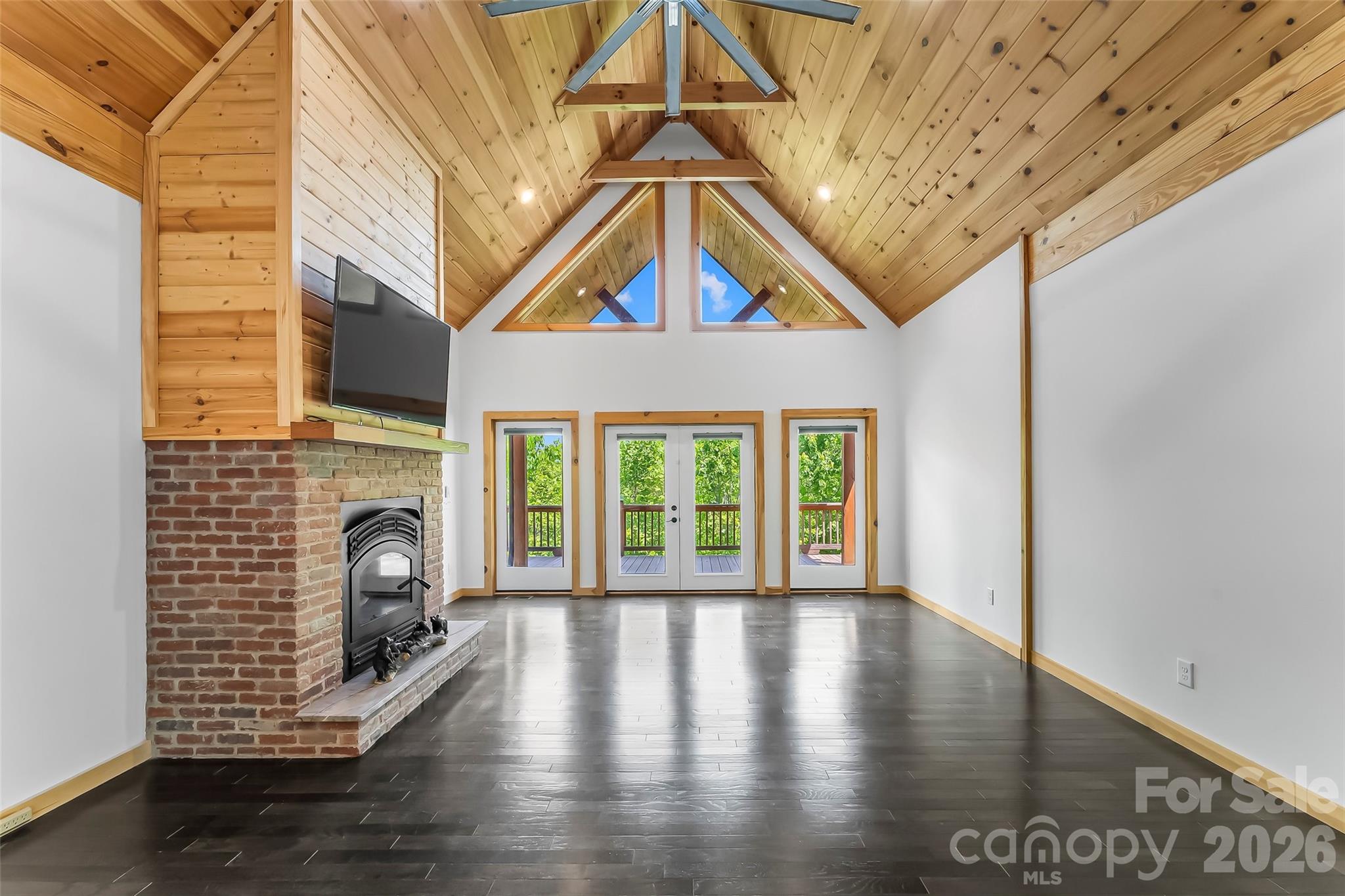 Single Family Residence at 265 Grandview Peaks Drive, Nebo, photo 12 of 48