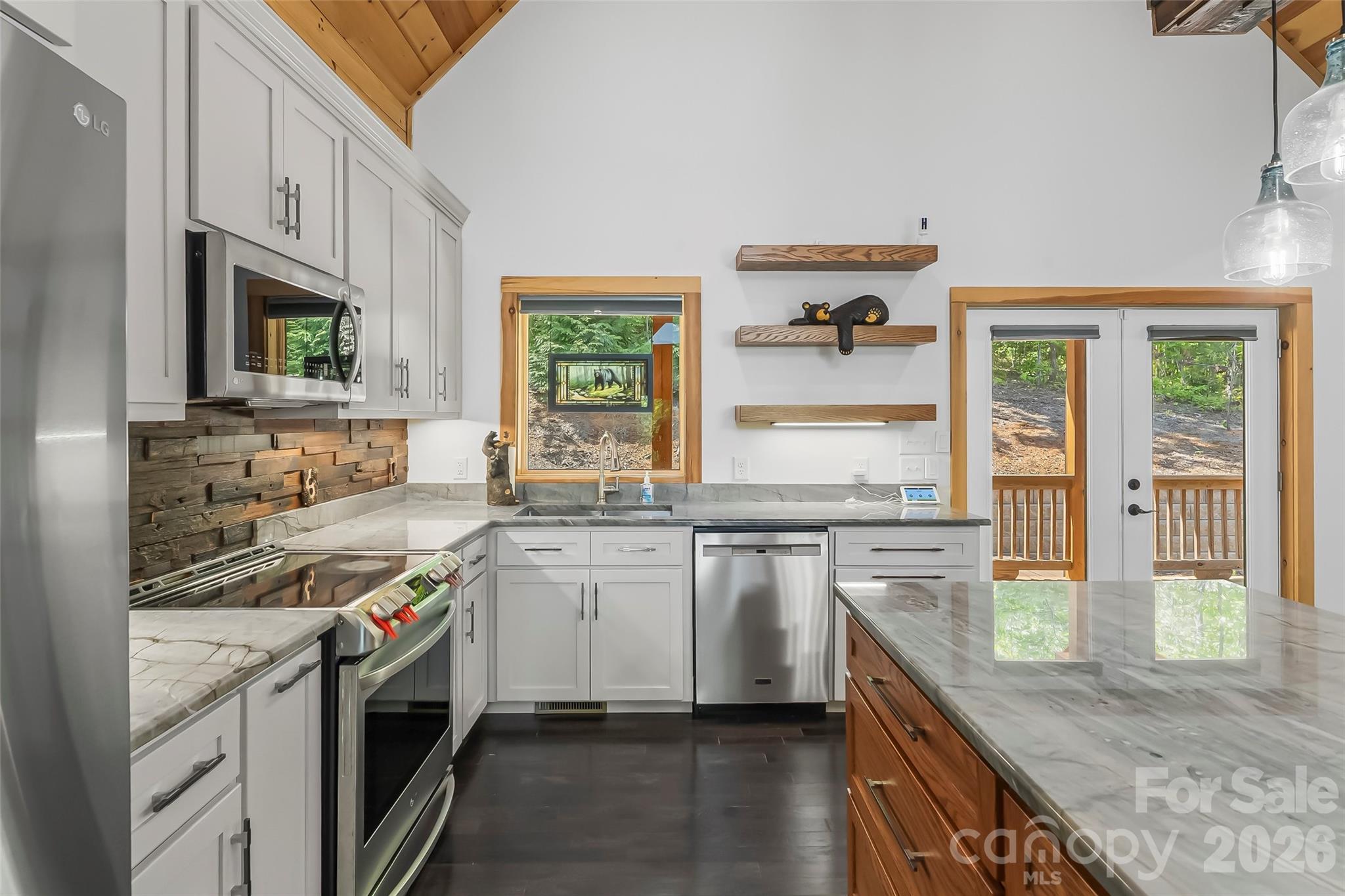 Single Family Residence at 265 Grandview Peaks Drive, Nebo, photo 17 of 48
