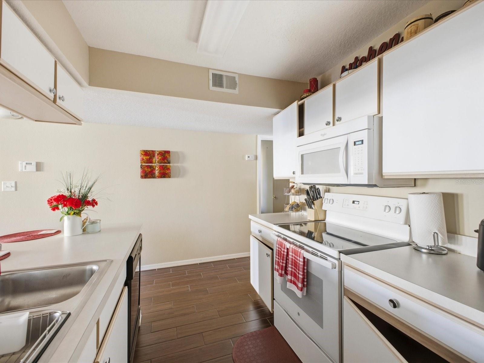 Condominium at 3153 BRITANNIA BLVD #B, KISSIMMEE, photo 10 of 31