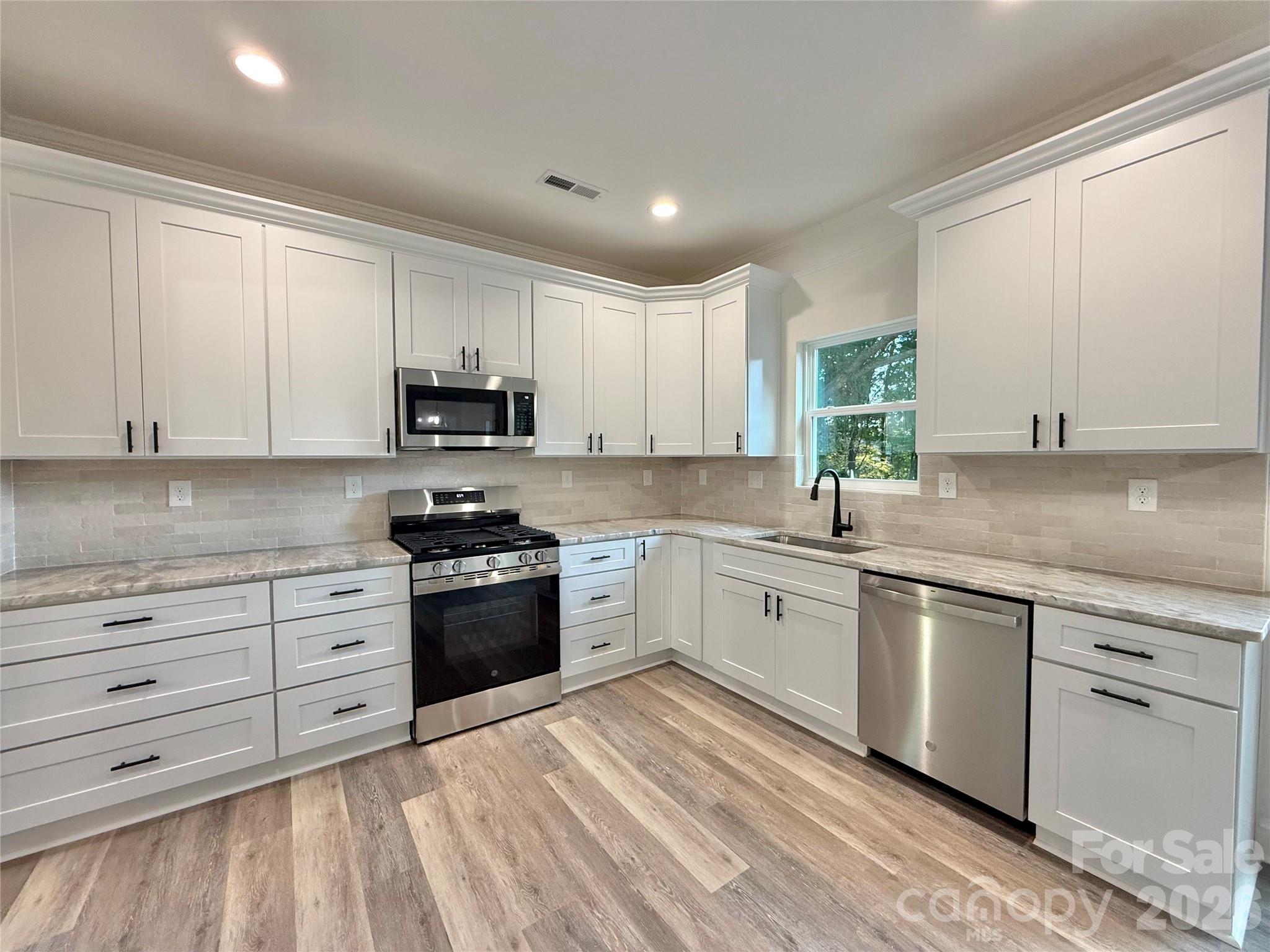 Single Family Residence at 2902 Sweetgrass Lane, Monroe, photo 8 of 43