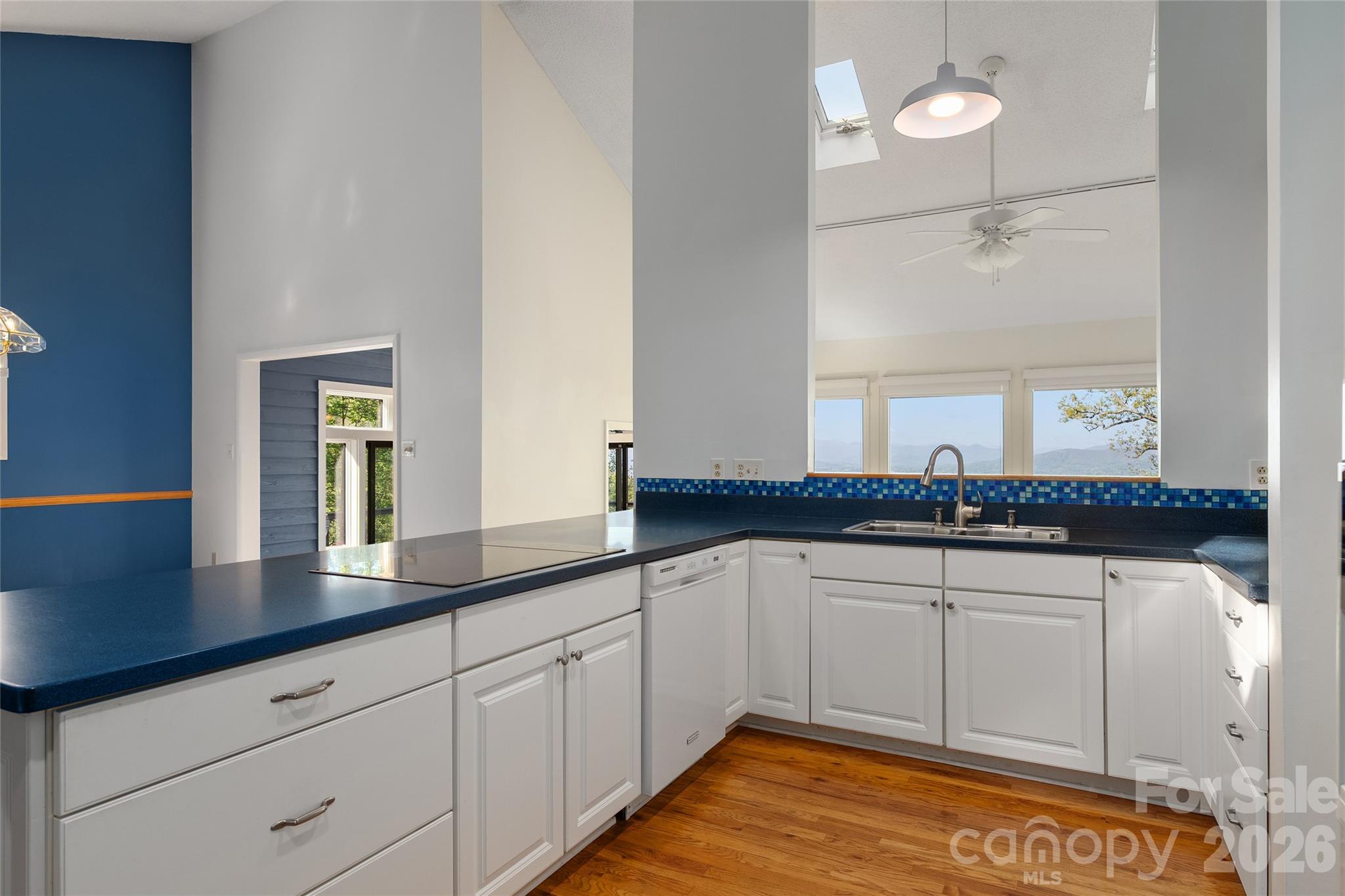 Single Family Residence at 110 Crestwood Road, Asheville, photo 23 of 48