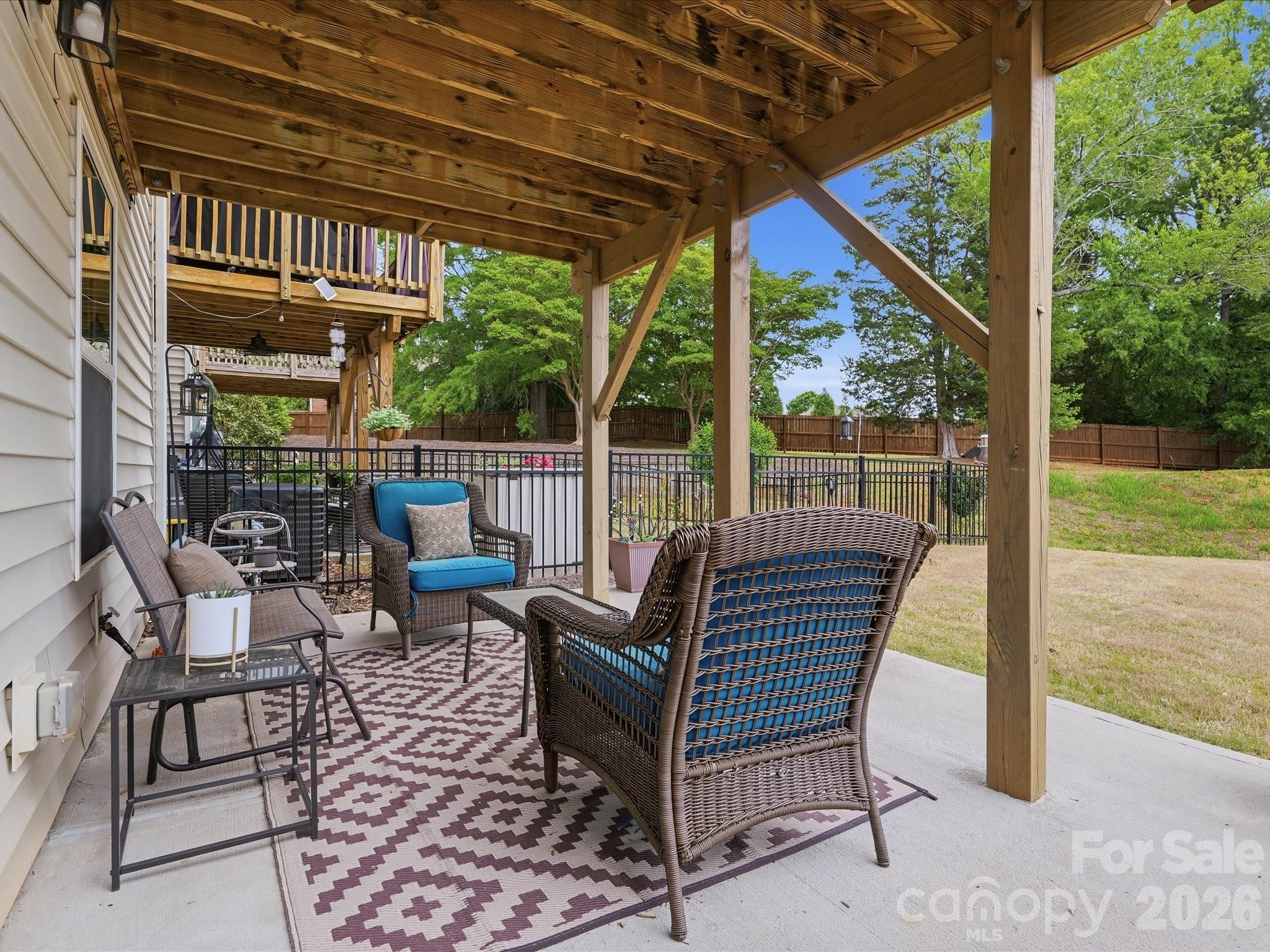 Townhouse at 2527 Grantham Place Drive, Fort Mill, photo 6 of 37