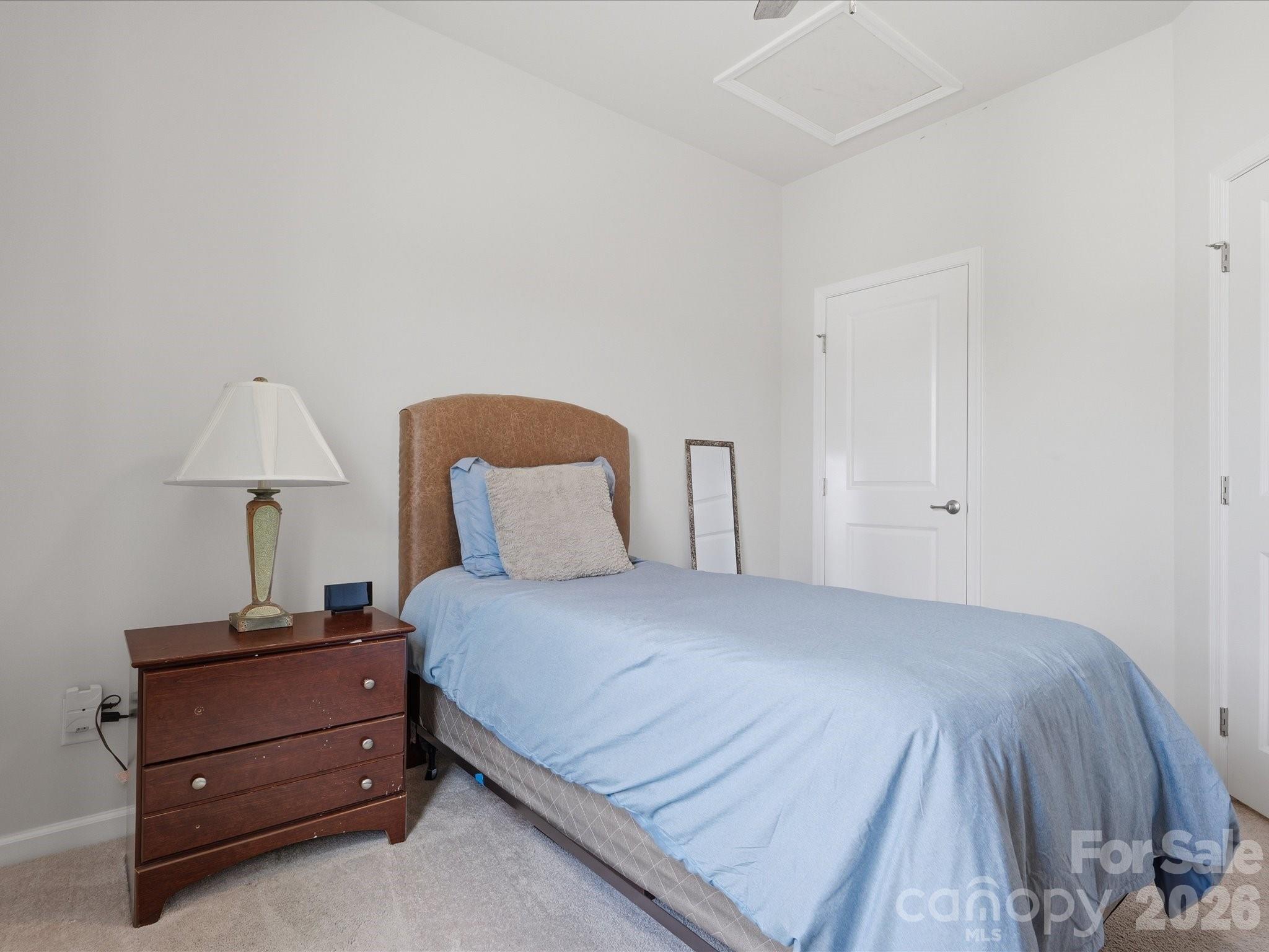 Townhouse at 2527 Grantham Place Drive, Fort Mill, photo 24 of 37