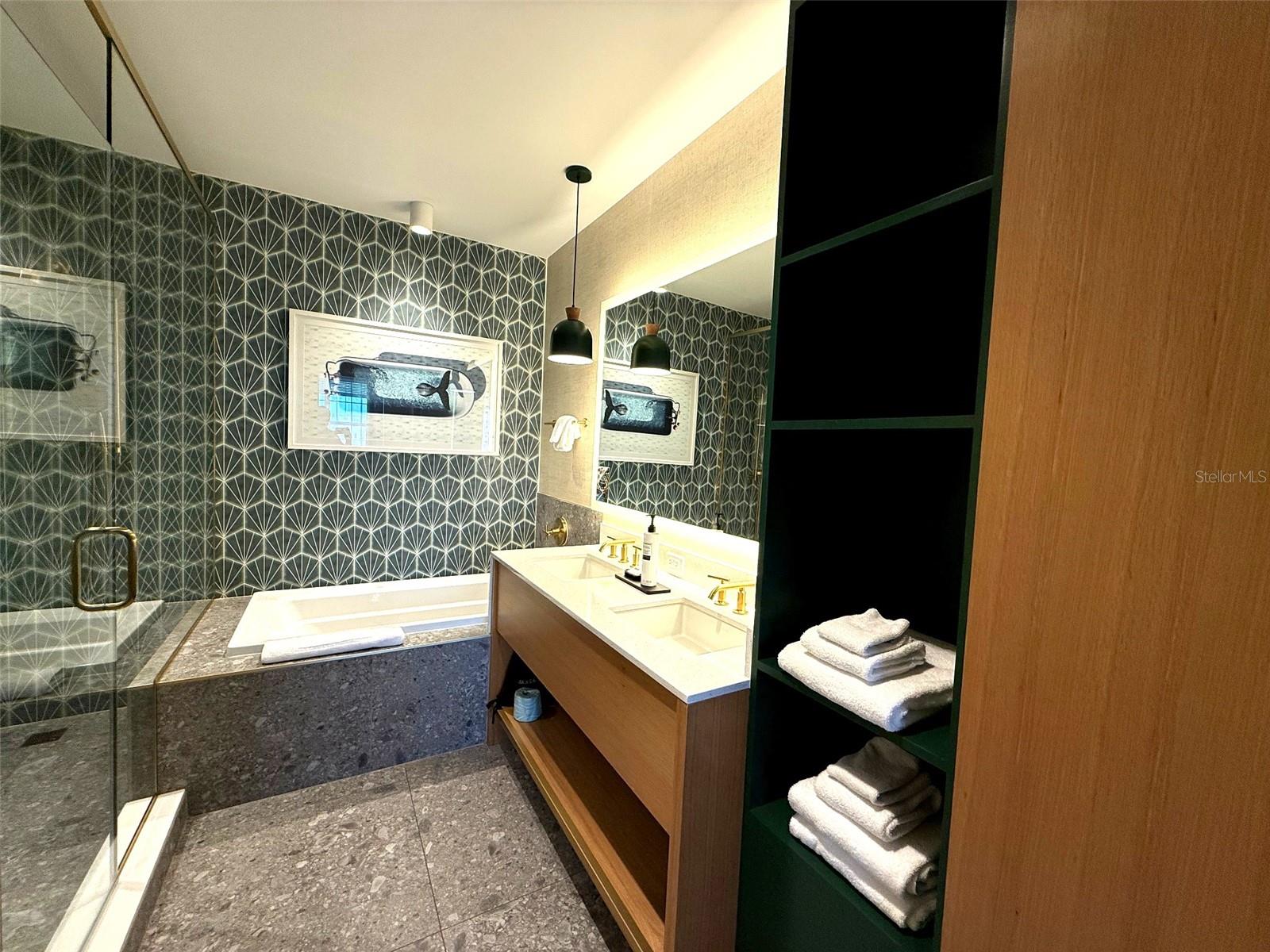 Condo - Hotel at 8061 VACATION AVE #216, KISSIMMEE, photo 9 of 24