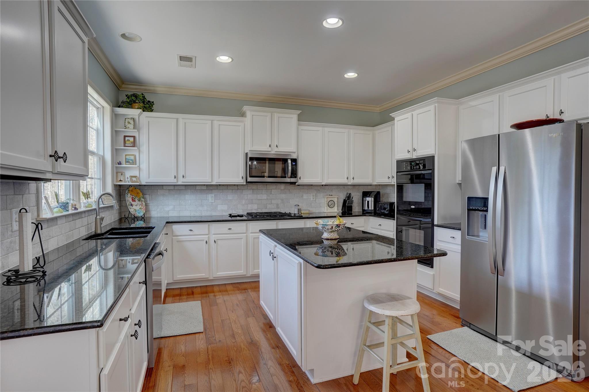 Updated Kitchen - 15100 Durmast Court, Mint Hill