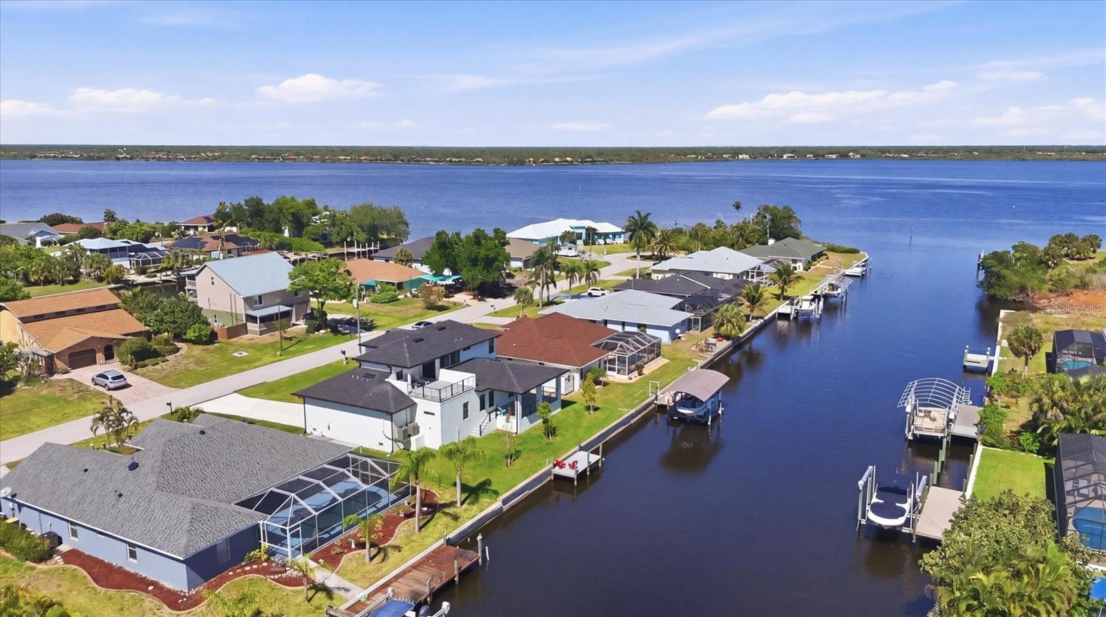 Paradise awaits - 12387 MINOT AVE, PORT CHARLOTTE