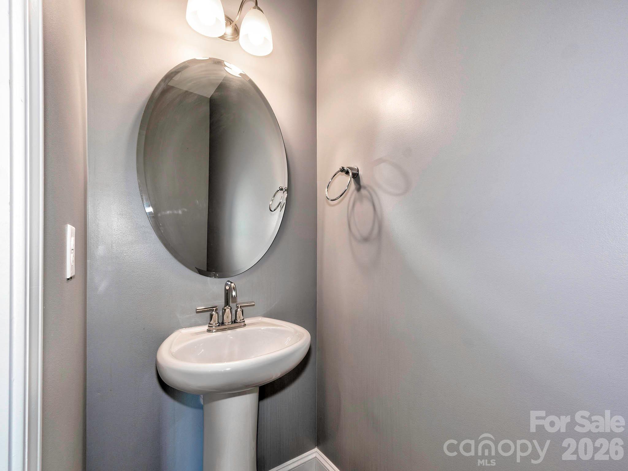 Half bath downstairs - 915 Emma Kate Court, Lake Wylie